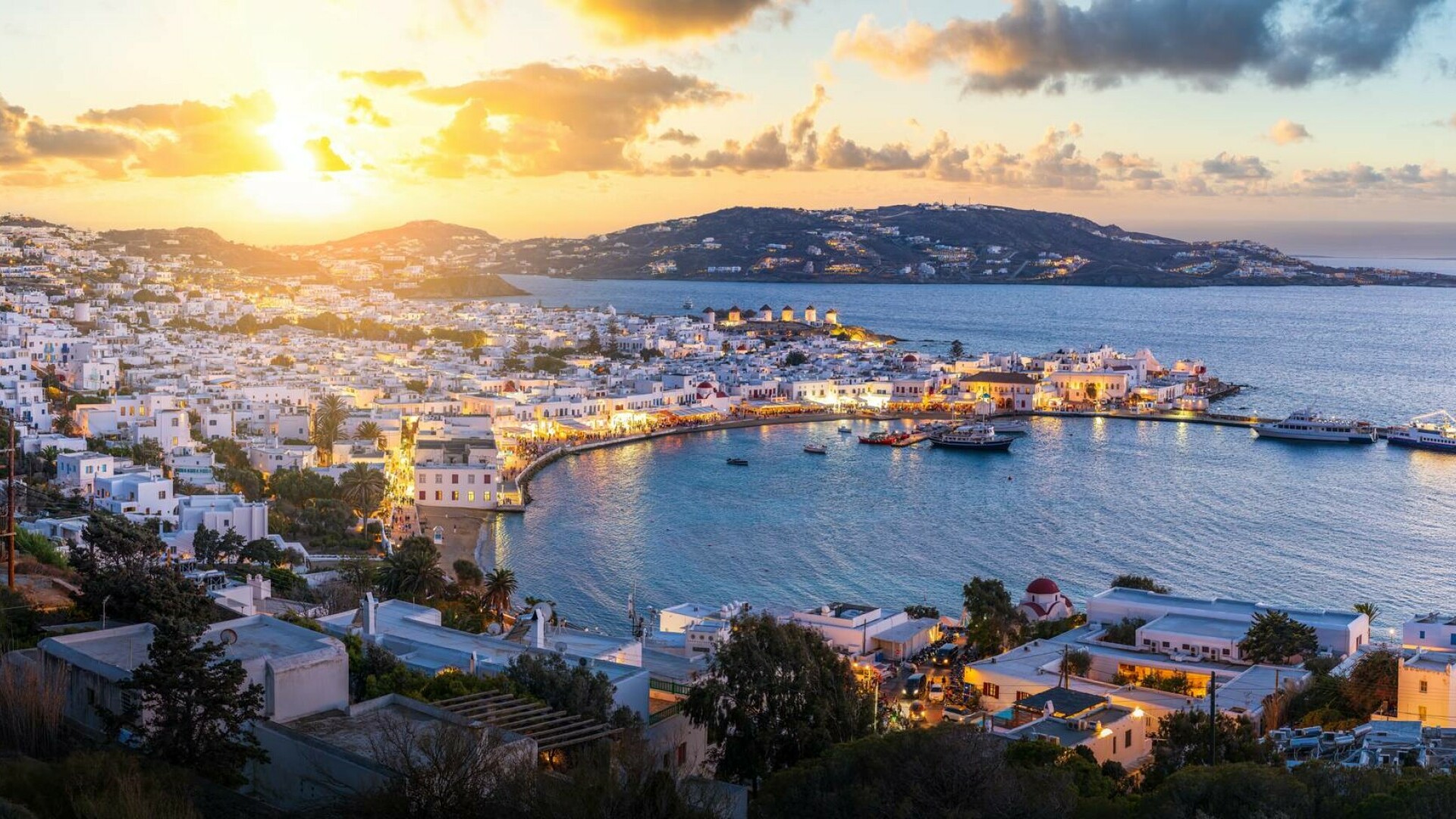 Mykonos - ghid complet pentru o vacanță de vis în insula distracției și a peisajelor spectaculoase