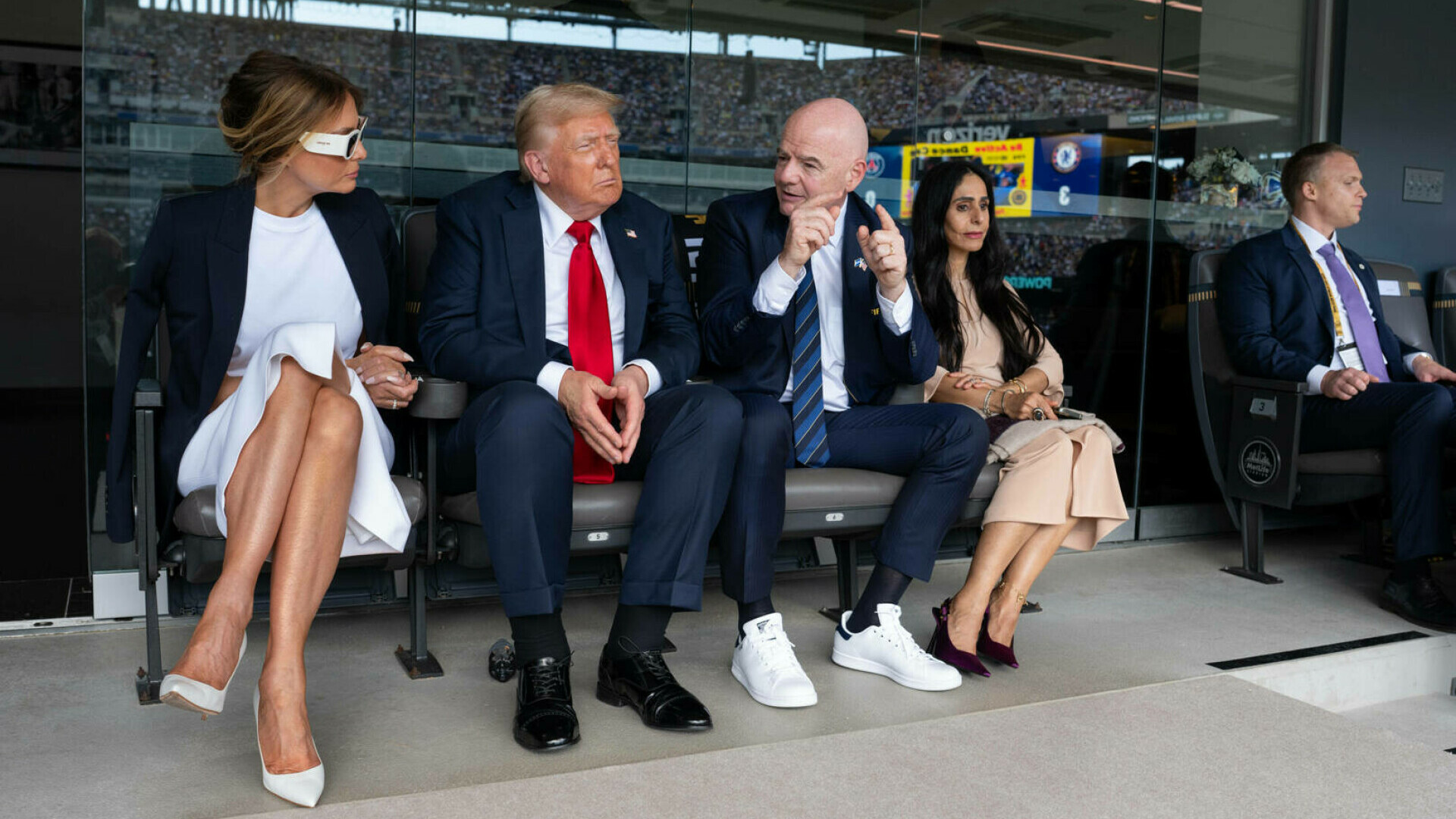 Donald Trump a fost diagnosticat cu insuficienţă venoasă. Casa Albă susține că nu există complicații