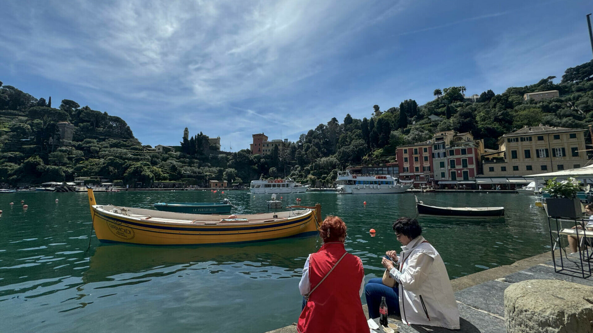 Un oraș italian renumit interzice mersul desculț. Amenzile pot ajunge până la 500 de euro. Ce alte reguli noi au fost impuse