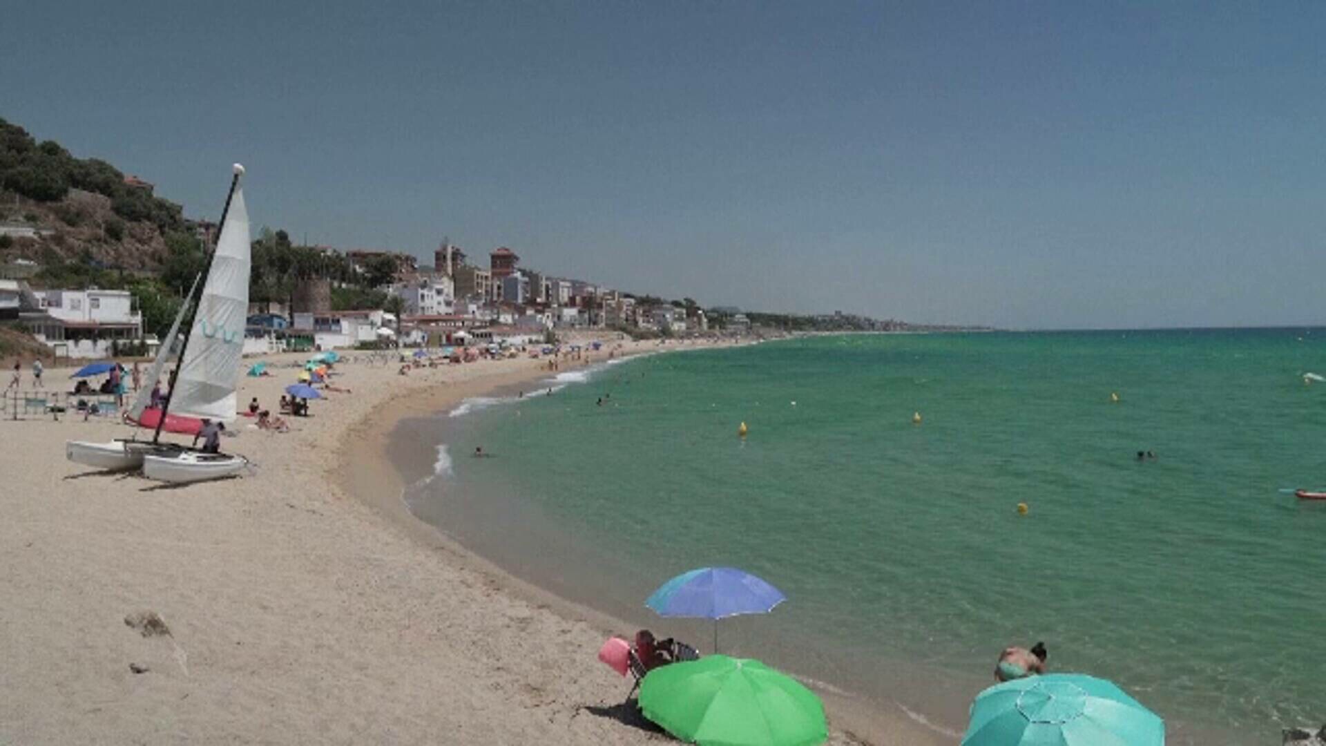 Plajele din Barcelona sunt pe cale de dispariție din cauza fenomenelor meteo extreme. Localnicii trag un semnal de alarmă