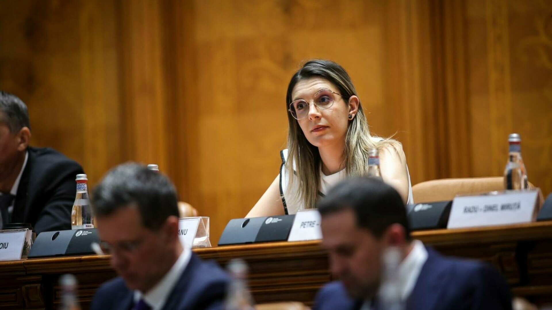 Buzoianu: Suntem în discuţii cu Ministerul Sănătăţii pentru a putea să scriem normele de aplicare pentru Legea Mirosului