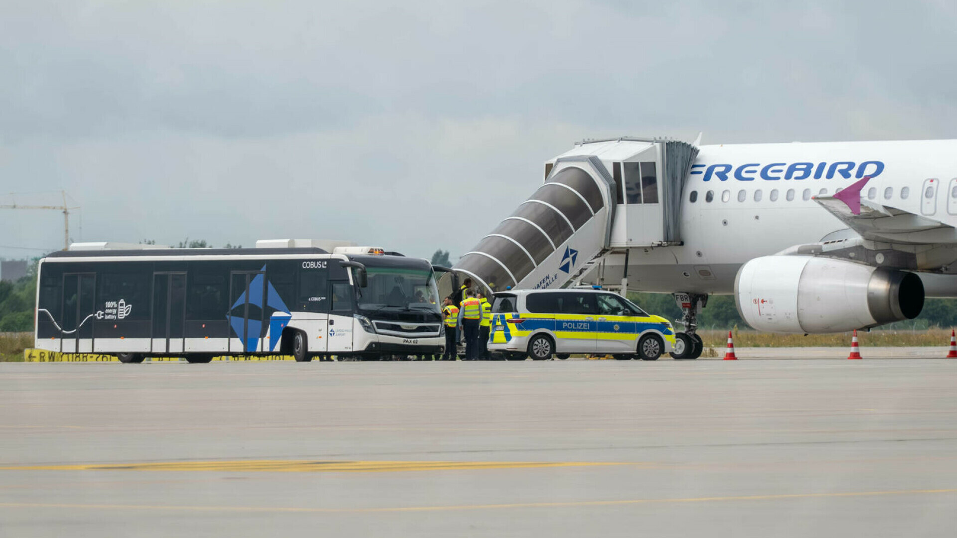 Germania a început deportări în masă. Câți bani a primit fiecare migrant expulzat