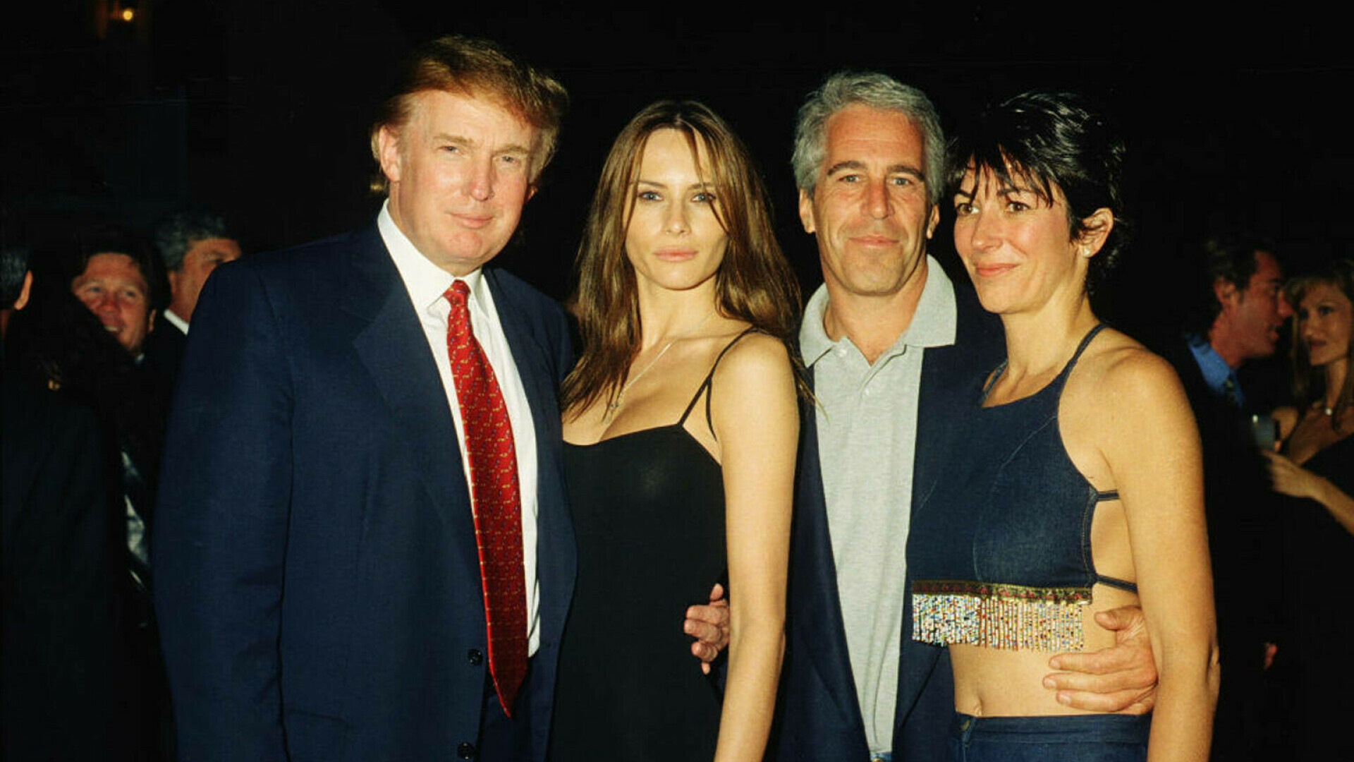 WSJ: Trump apare în dosarele Epstein și a fost informat despre asta în luna mai. Casa Albă califică ştirea drept „falsă”