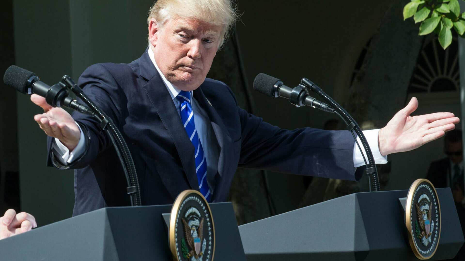 Trump: Epstein i-a furat angajatele de la spa. Printre ele, tânăra care îl acuză pe prințul Andrew