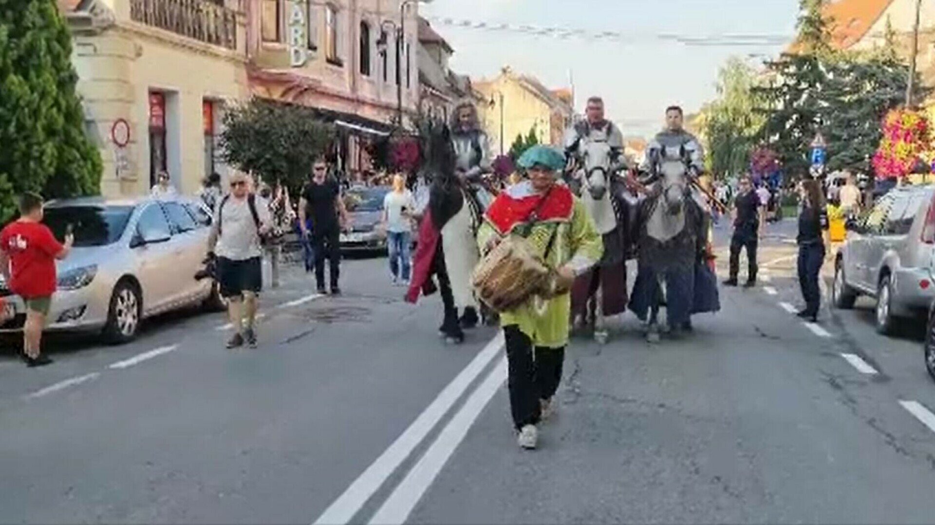 Tradiții în inima cetății din Sighișoara. Cel mai mare festival medieval și-a deschis porțile: „Mă bucur de sărbătoare”