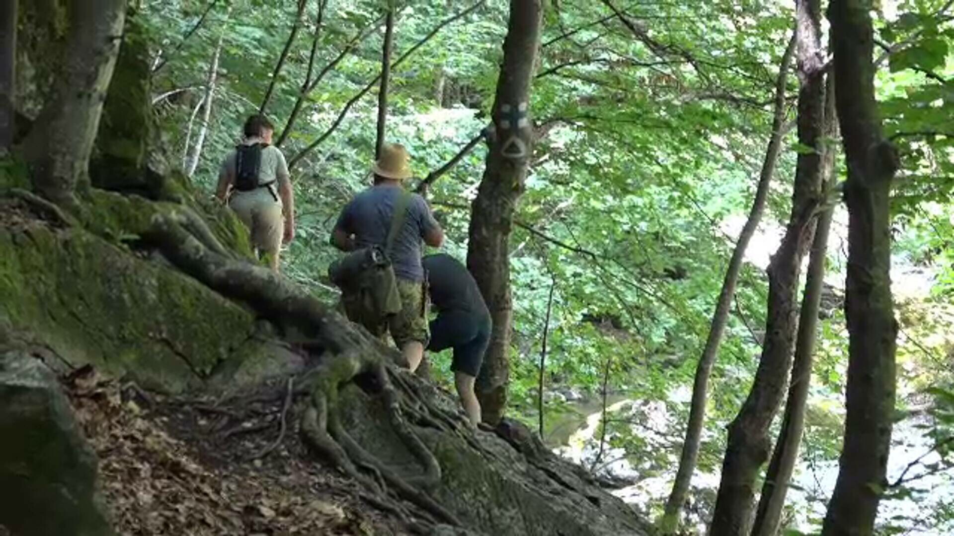 Mii de turiști au fugit de arșiță la munte. Locul din țară în care temperaturile au fost de doar 25 de grade