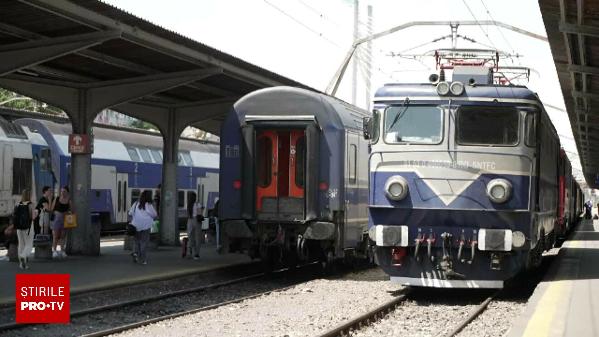 Călătorii de coșmar, pe caniculă, în trenurile din țară: „Groaznic, nu credeam că mai există condițiile astea în România”