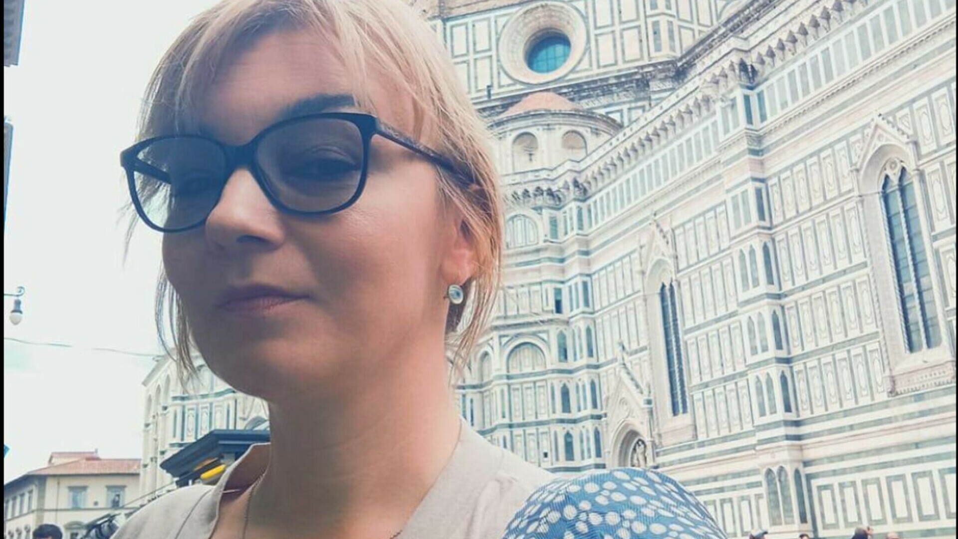 O femeie de 50 de ani, căpitan medic în Iași, s-a spânzurat în locuința sa. Fiica ei a găsit trupul neînsuflețit