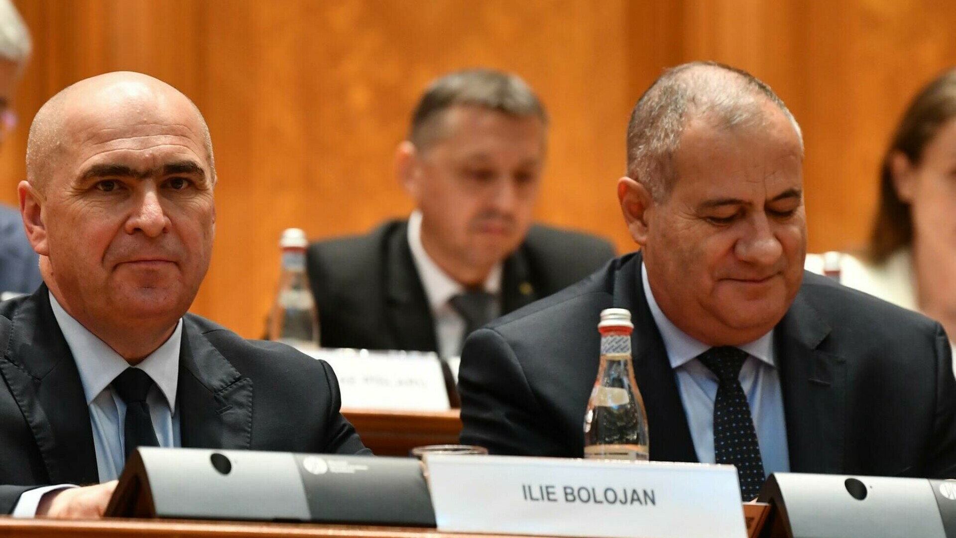 Ce a răspuns Ilie Bolojan, întrebat de ce a demisionat un „vicepremier martor denunțător”, dar rămâne altul „condamnat penal”