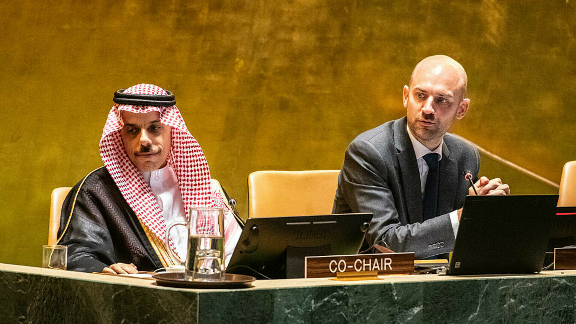 Mai multe țări cer dezarmarea Hamas. Controlul din Gaza trebuie să revină Autorității Palestiniene pentru pace durabilă