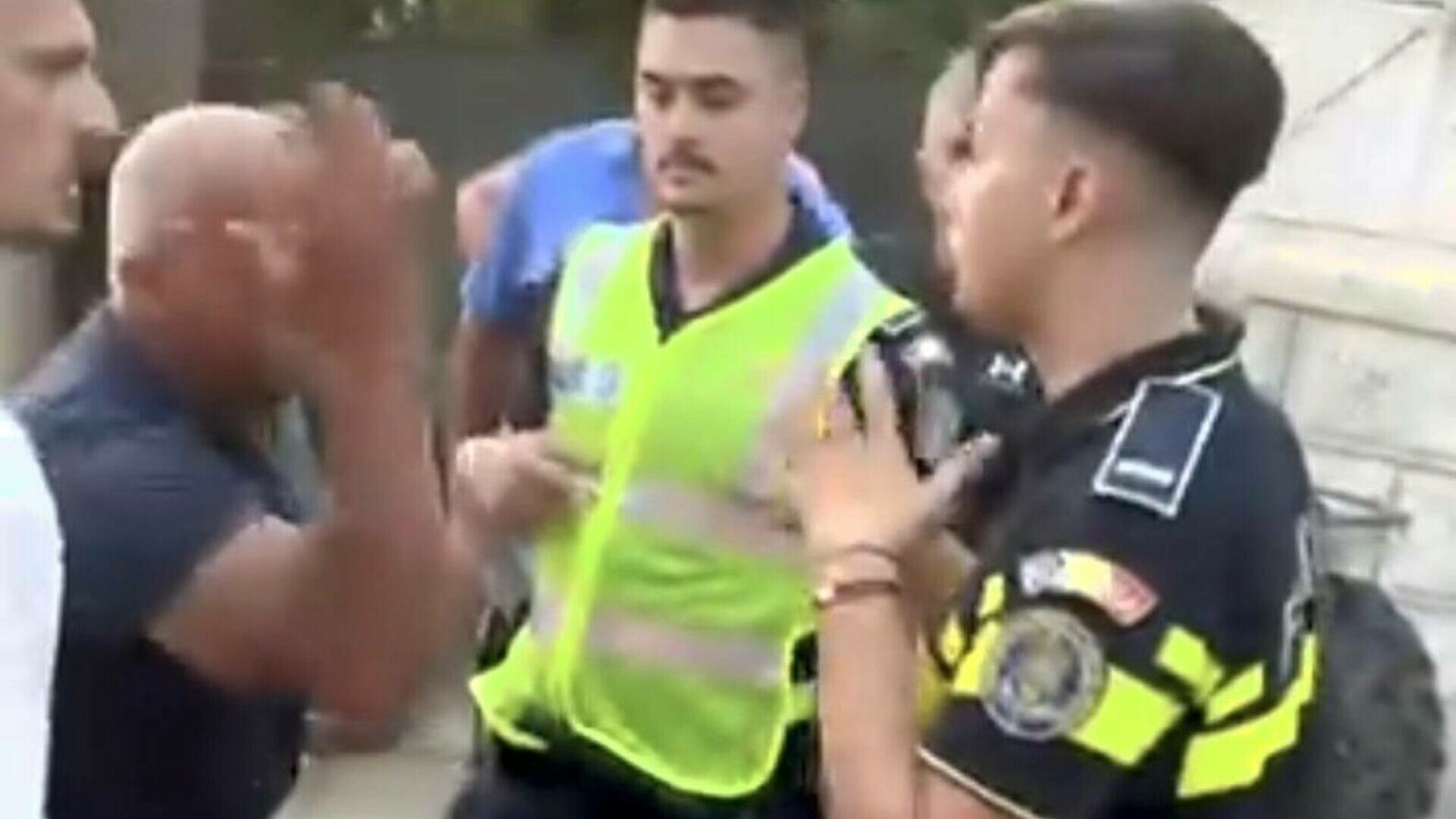 Reacția Europol după ce „smardoii” care au agresat un polițist în Caraș-Severin au fost arestați: „Ami pare rău”