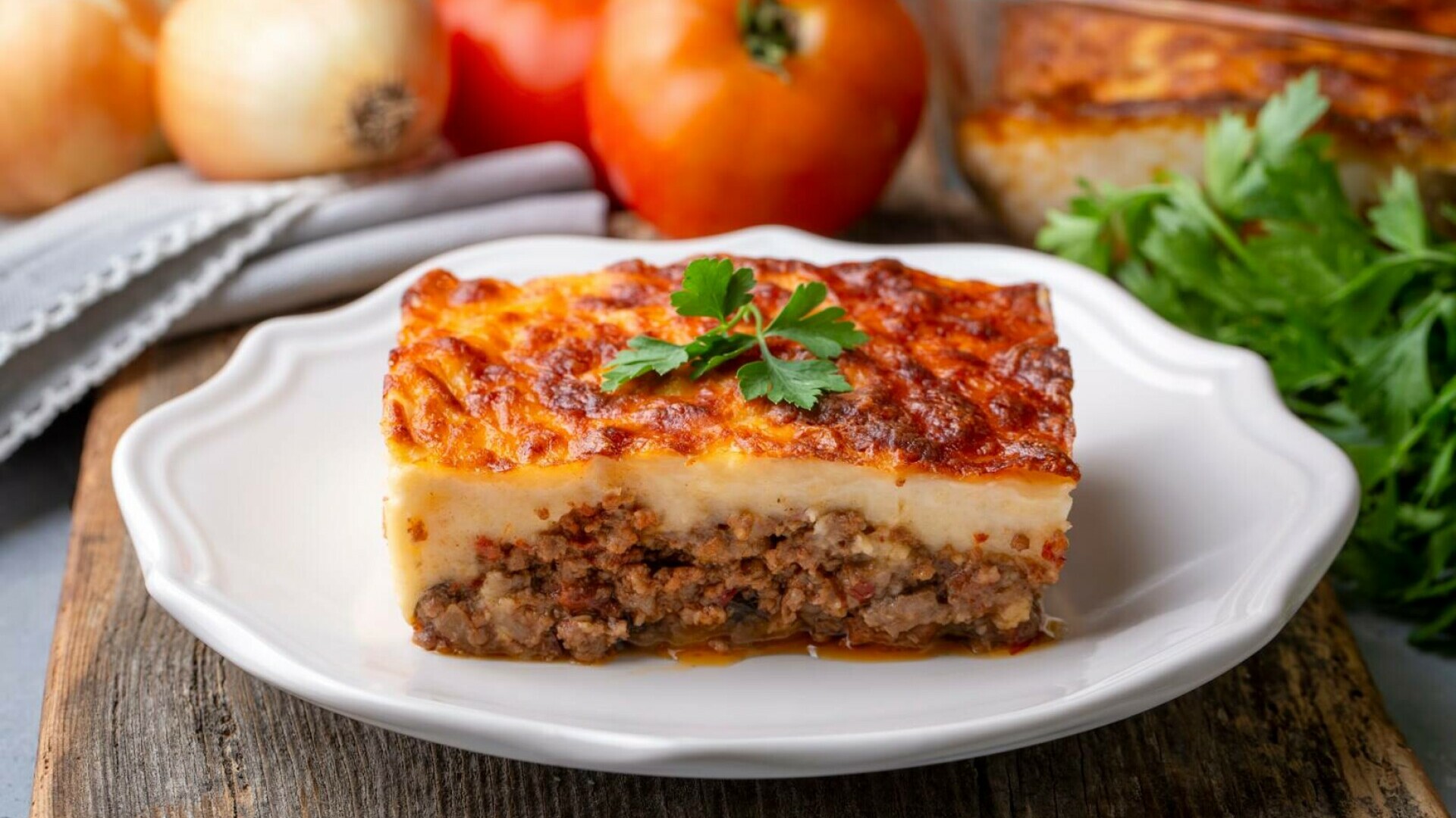 Musaca – rețeta grecească originală. Cum o prepari corect și greșeli de evitat