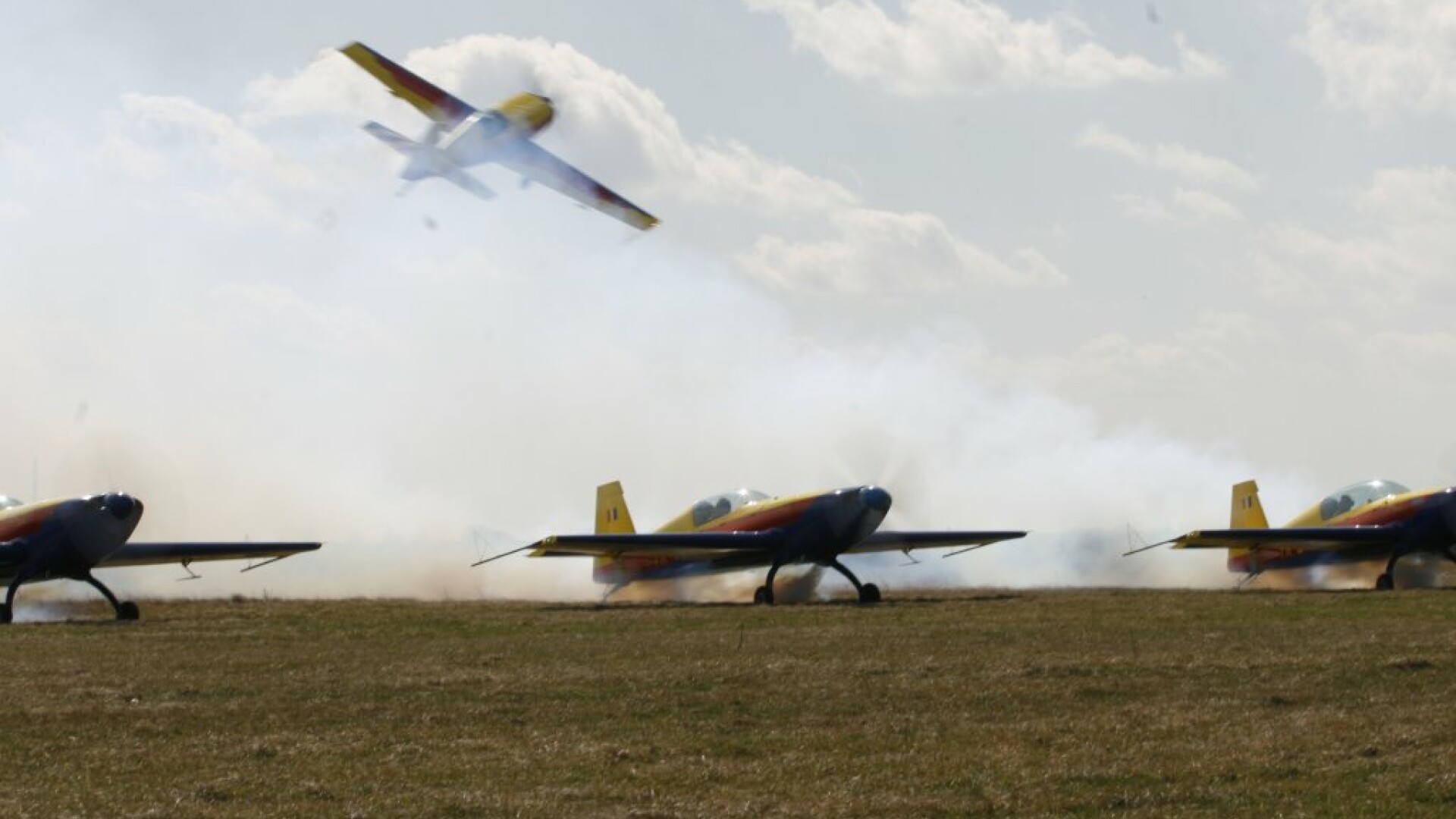 avioane de acrobatie