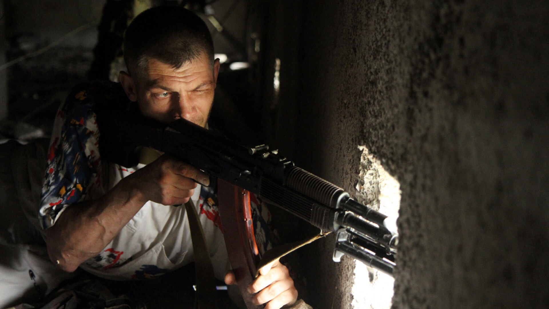 militant pro-rus in Luhansk