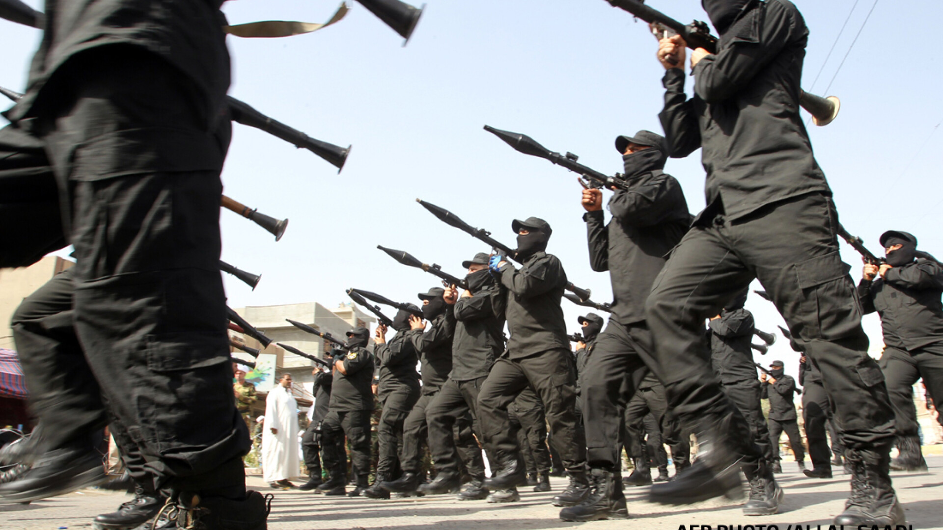 Armata Mahdiului defiland prin Bagdad