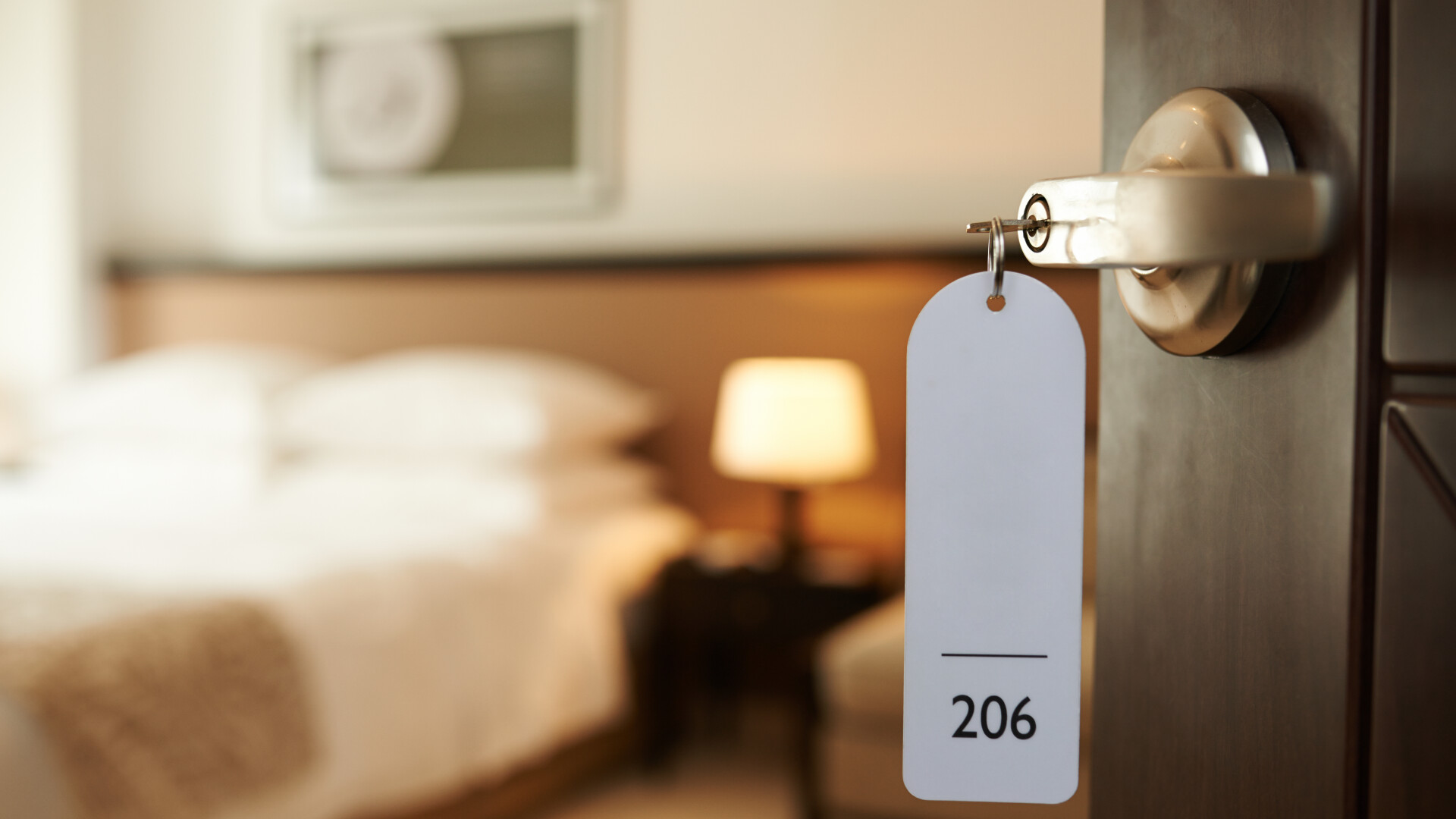 Persoanele necăsătorite nu mai au voie să împartă o camera de hotel în Rusia