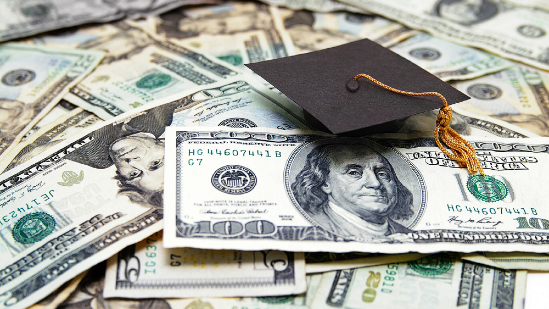 SUA vor anula împrumuturi studențești de 6 miliarde de dolari, pentru 200.000 de persoane fraudate de colegiile lor