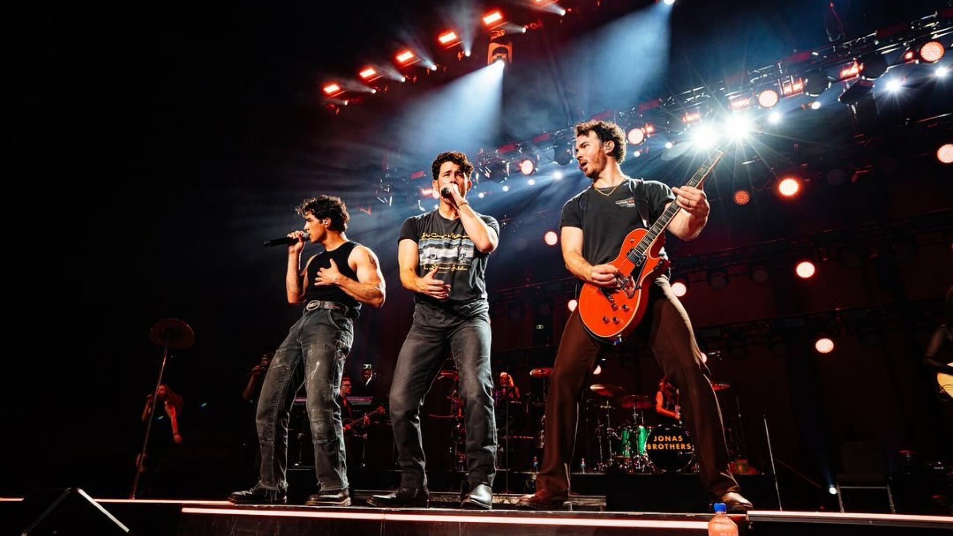 jonas brothers