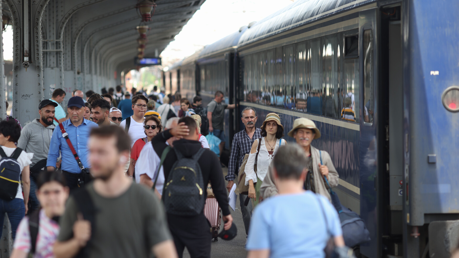 tren, gara de nord,