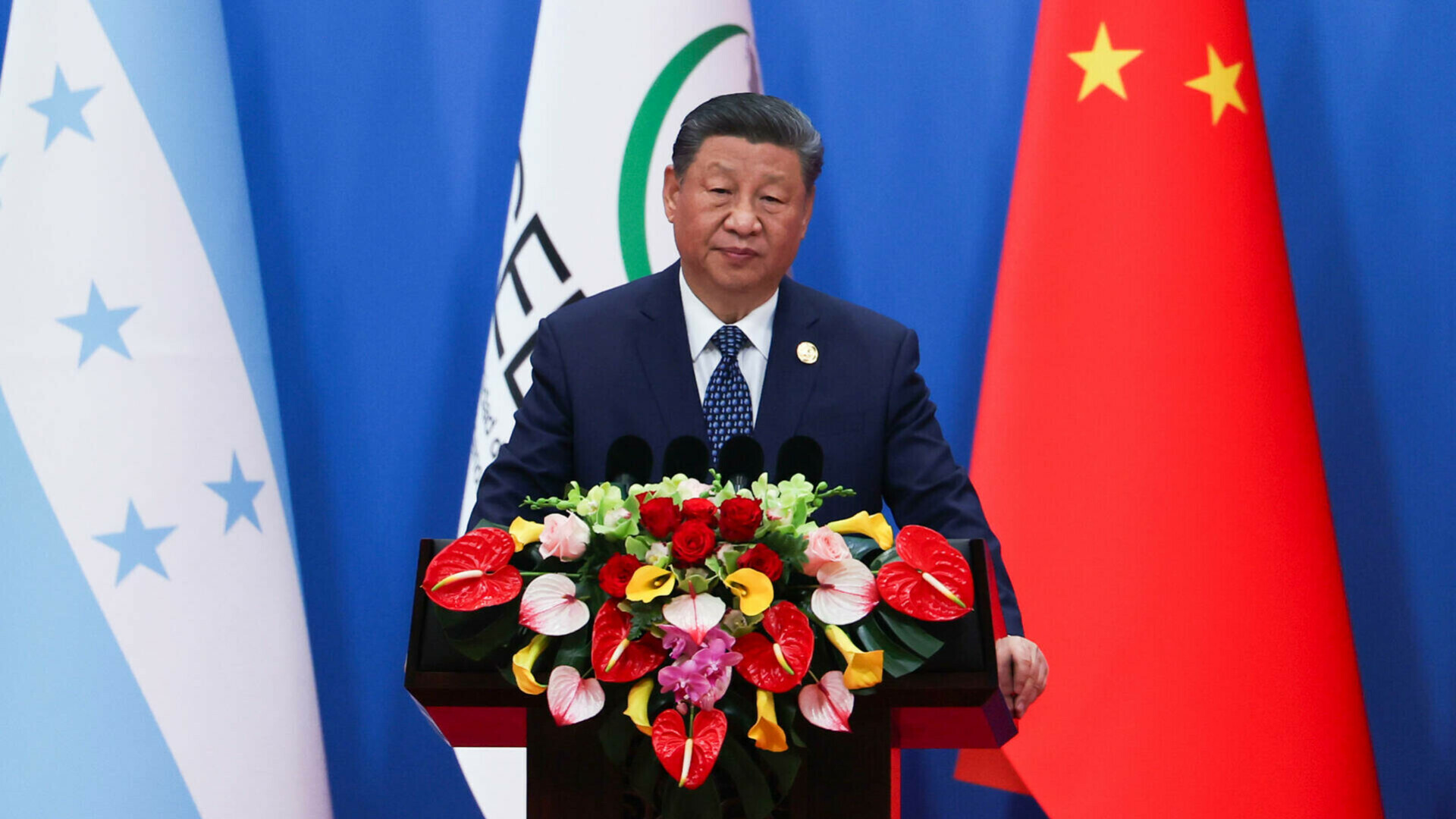 Industria globală, la mâna Chinei. Producătorii auto cer „întâlniri de urgenţă” după suspendarea exporturilor de minerale