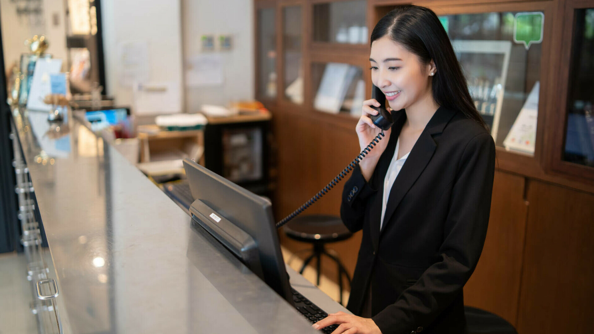 O turistă s-a îndrăgostit de hotelul la care a stat în Thailanda și a decis să-l cumpere. Cum a reacționat soțul ei