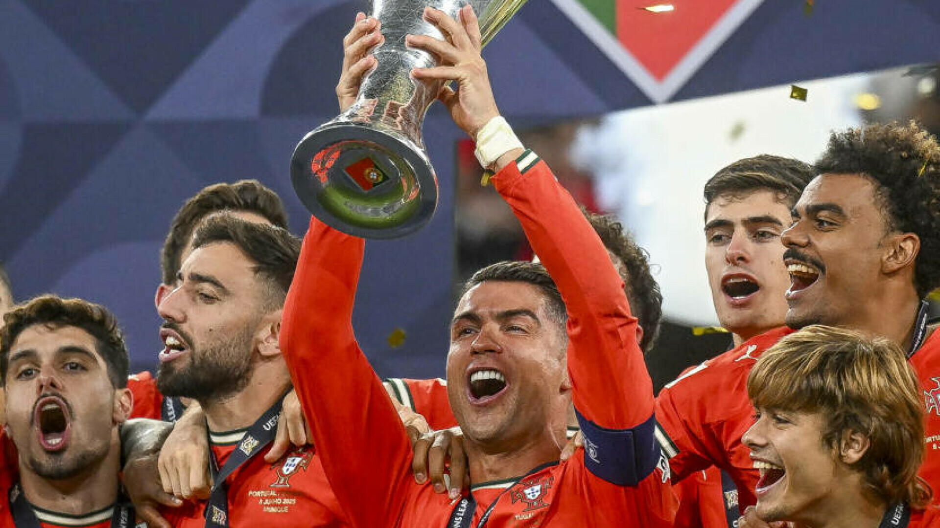 Portugalia a câştigat Liga Naţiunilor învingând Spania la lovituri de departajare. Ronaldo a ridicat trofeul. FOTO&VIDEO