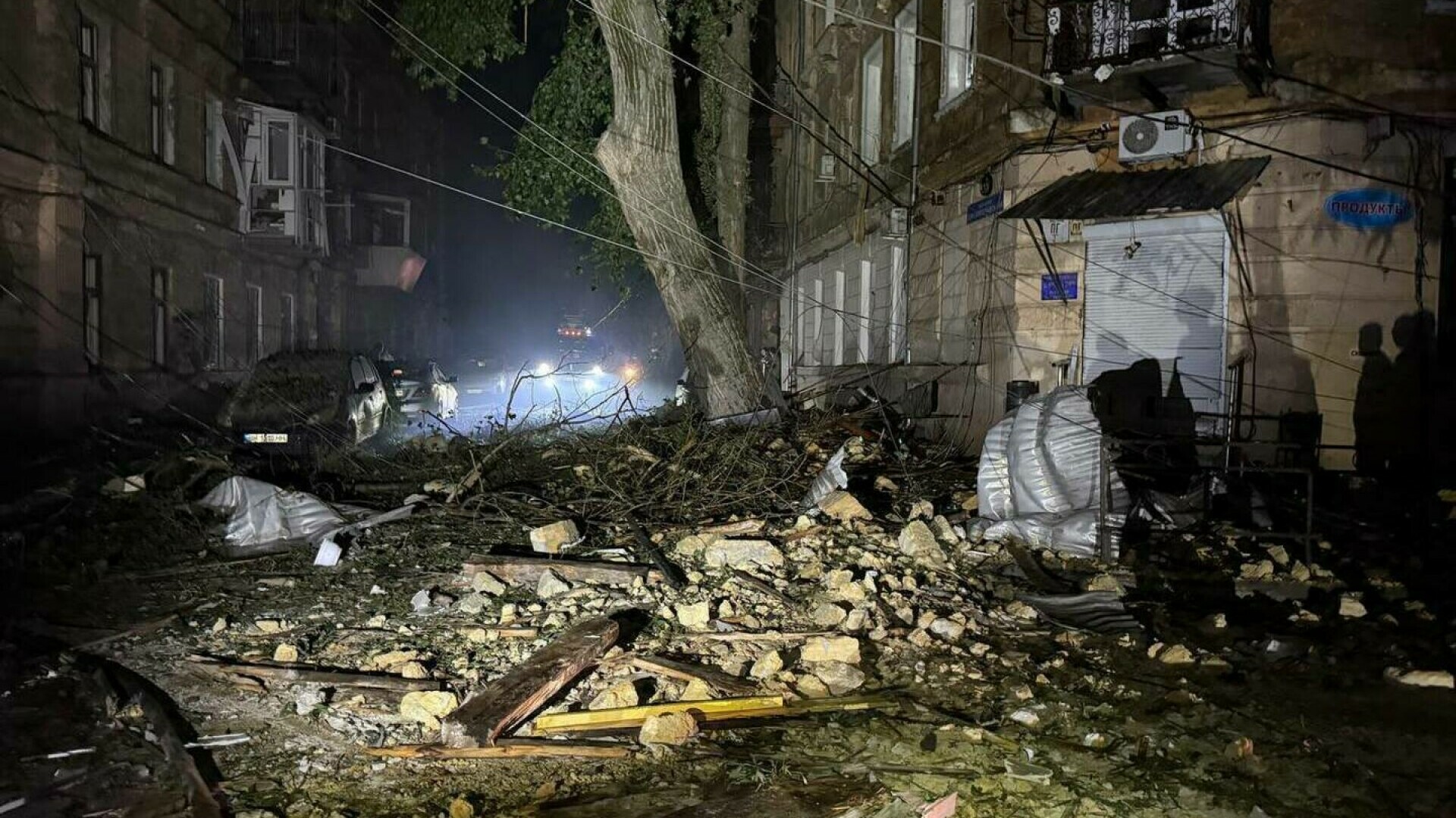 Bombardamente masive asupra Kievului și Odesei. O maternitate a fost lovită de drone. Un civil a fost ucis