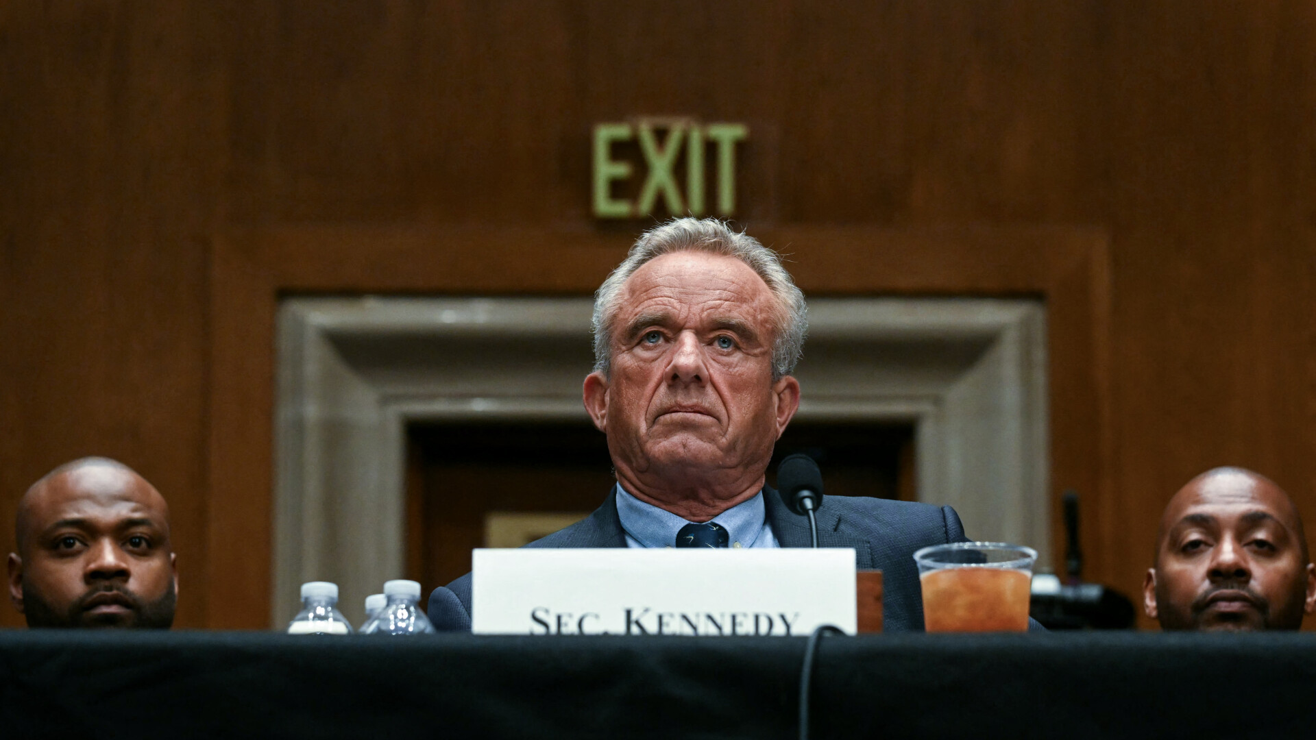 Secretarul american al Sănătăţii, Robert Kennedy Jr., îi concediază pe toţi experţii unui important grup privind vaccinurile