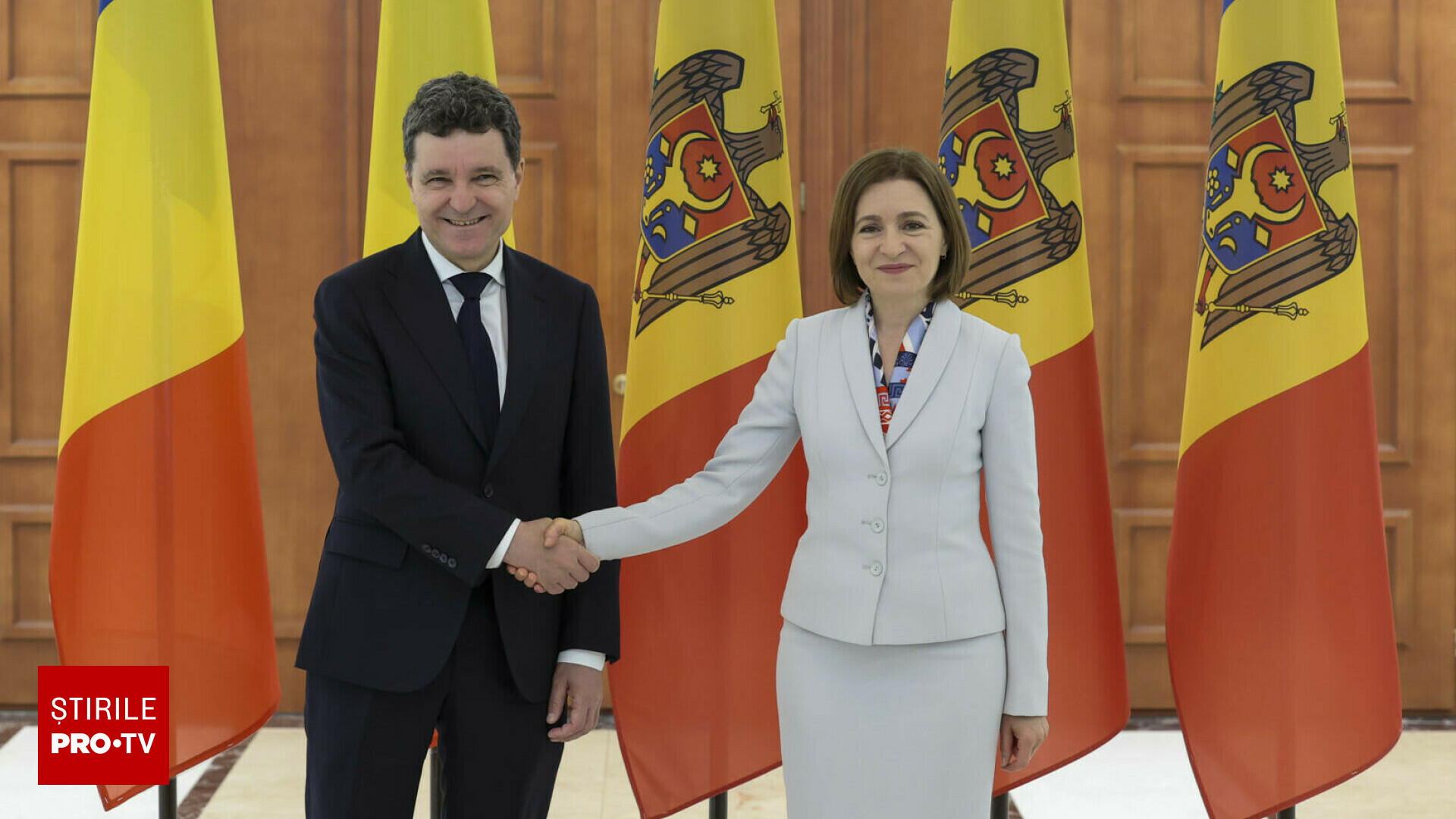 Maia Sandu vine la Bucureşti. Va participa la sfințirea picturii Catedralei Naţionale și se va întâlni cu Nicuşor Dan