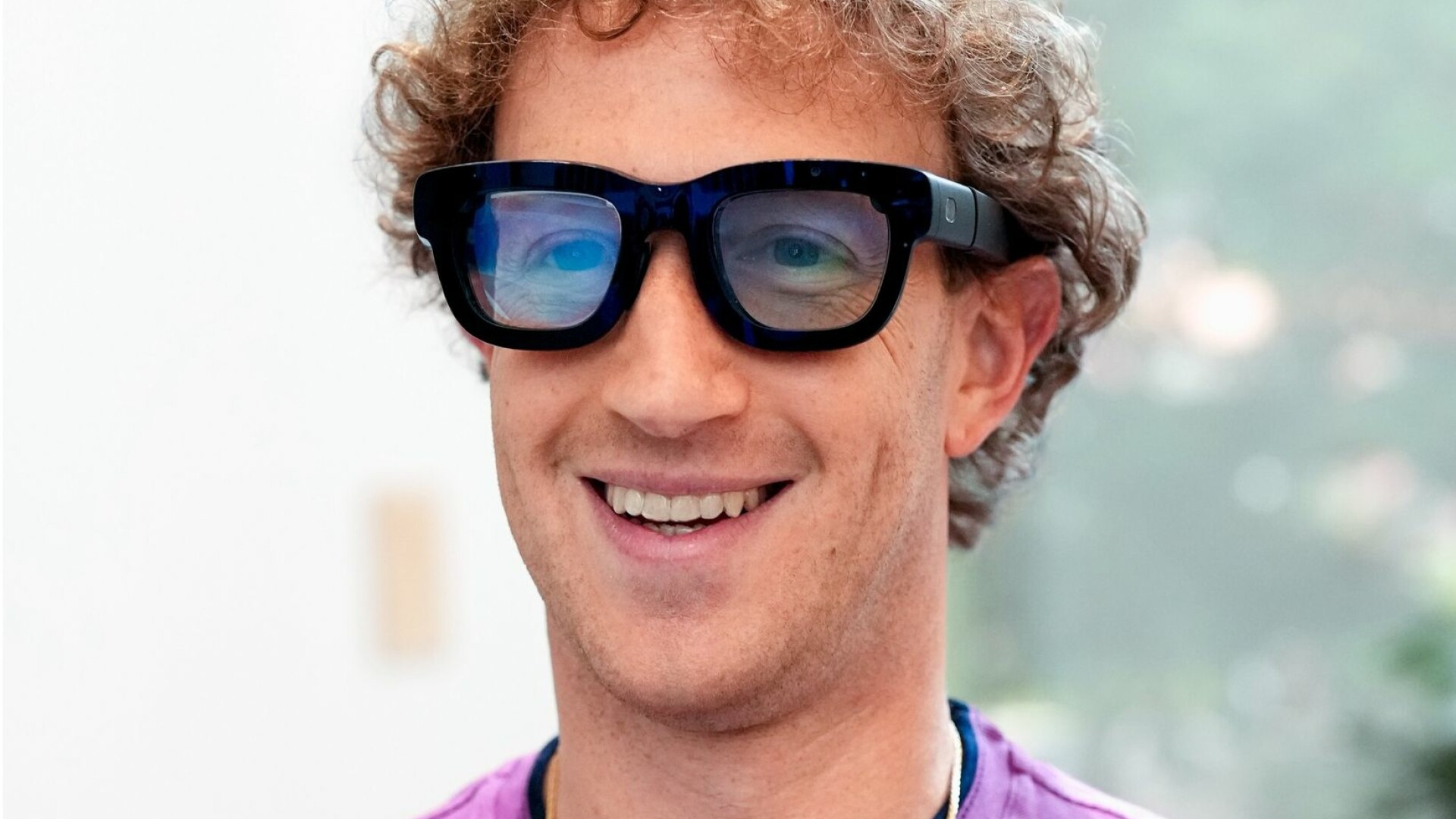 Mark Zuckerberg recrutează personal o nouă echipă care să dezvolte o „superinteligență AI”. Ordinul dat Meta