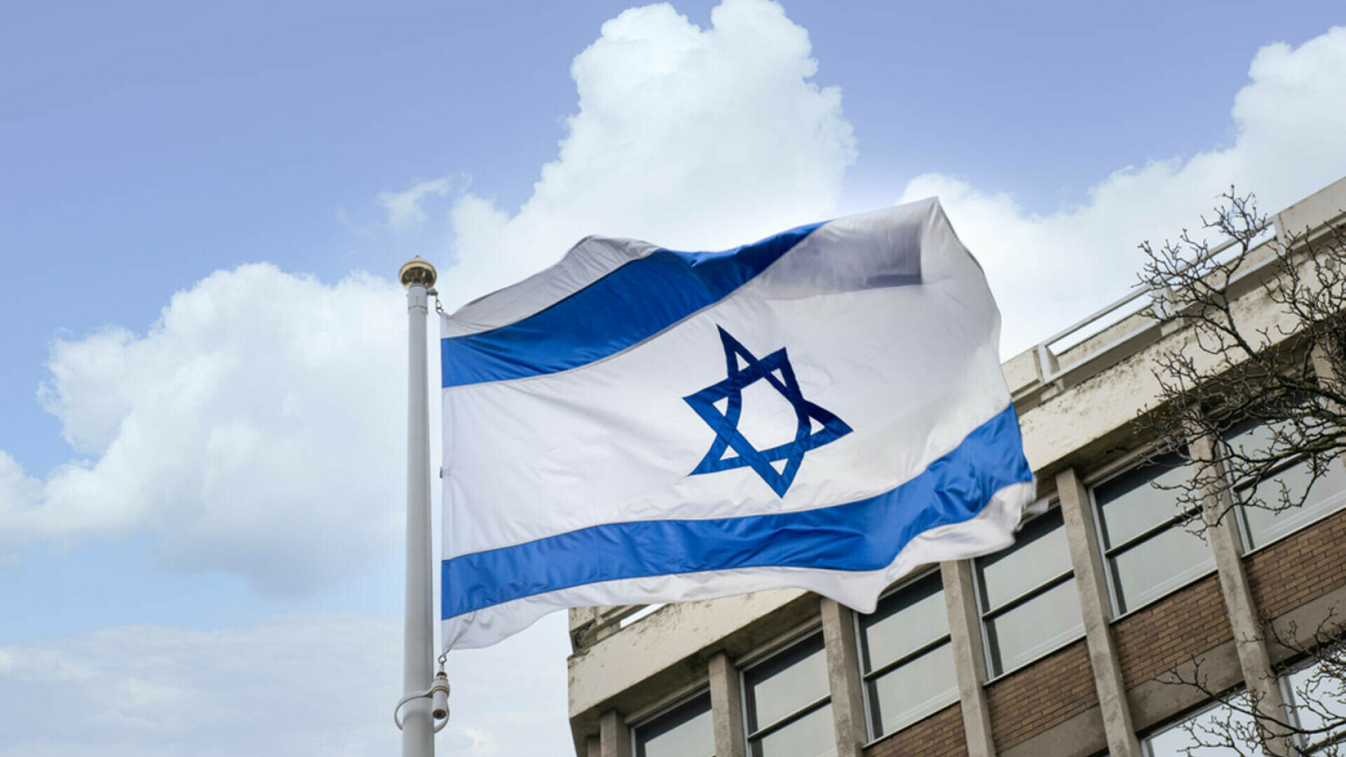 Israel a început să își închidă ambasadele din întreaga lume. Ce îi îndeamnă pe cetățeni