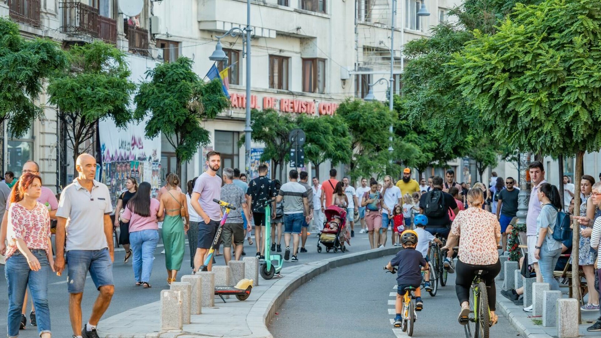 Firmele străine nu-și mai aduc banii în România. Investițiile directe au scăzut cu 12% în doar patru luni