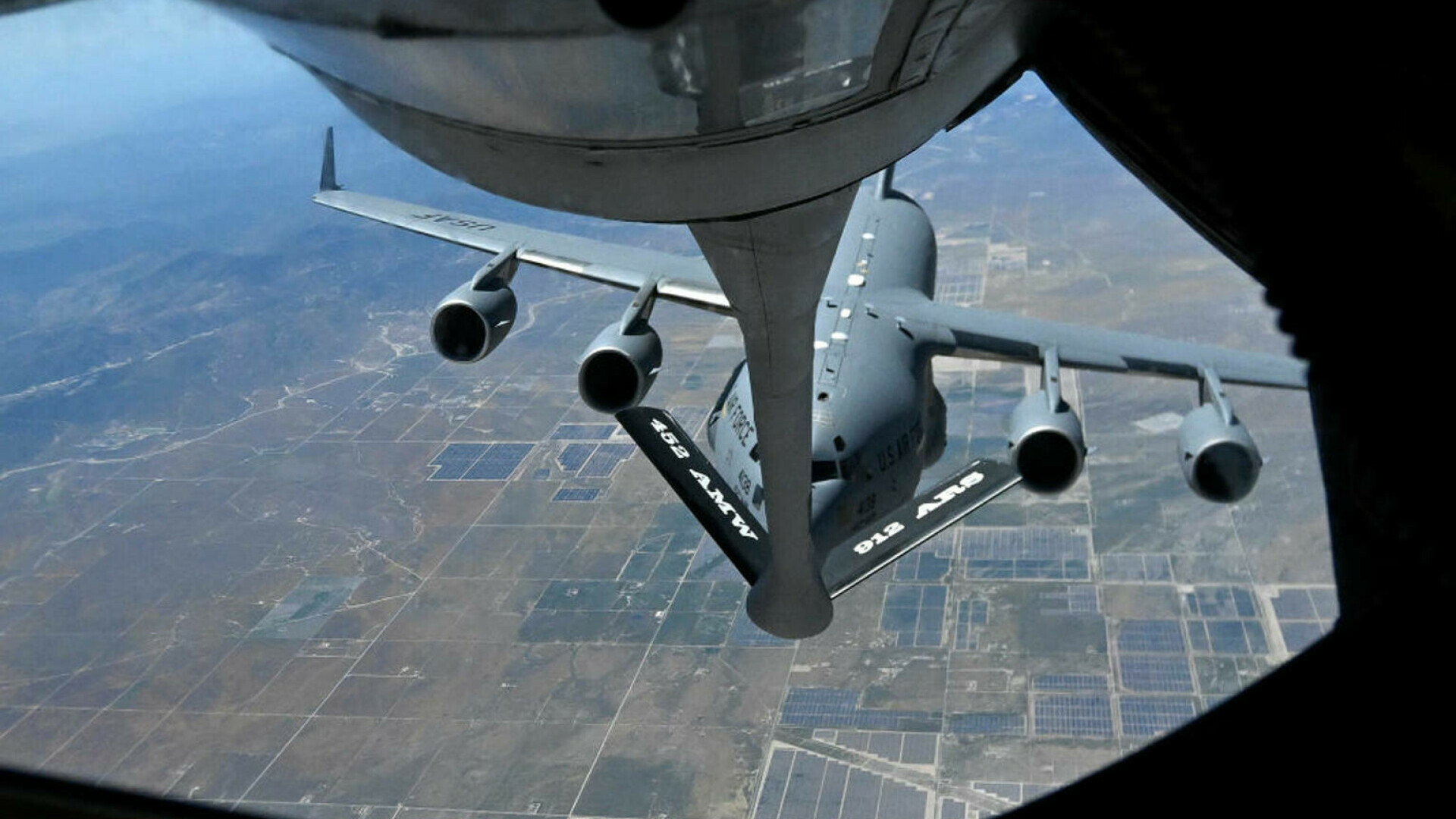 Mobilizare fără precedent a aviației militare a SUA. Zeci de avioane trimise către conflictul din Orientul Mijlociu | FOTO