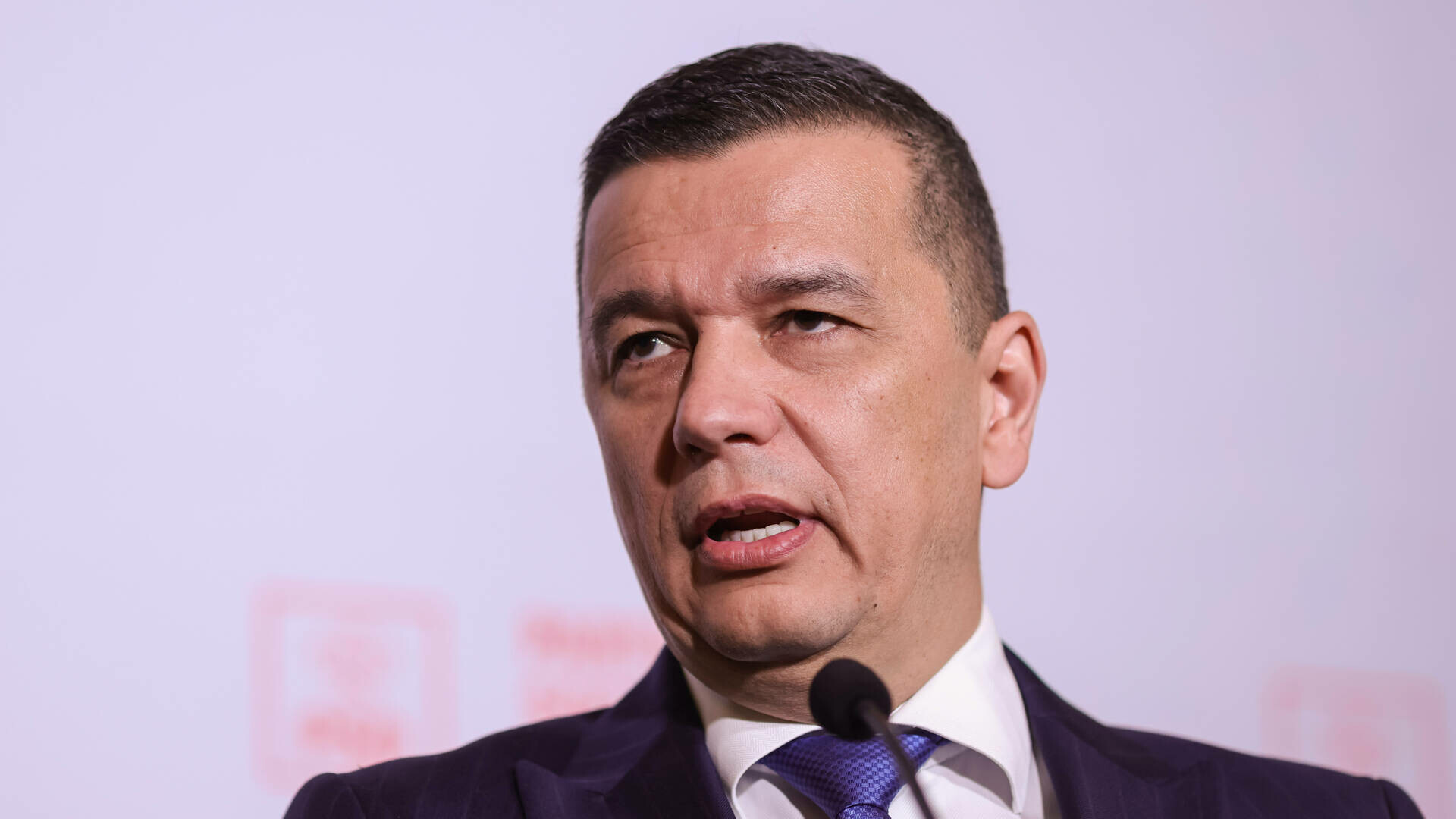 Cum s-ar putea împărți ministerele în noul guvern. Portofoliile „cu greutate” pe care le vrea PSD - surse News.ro