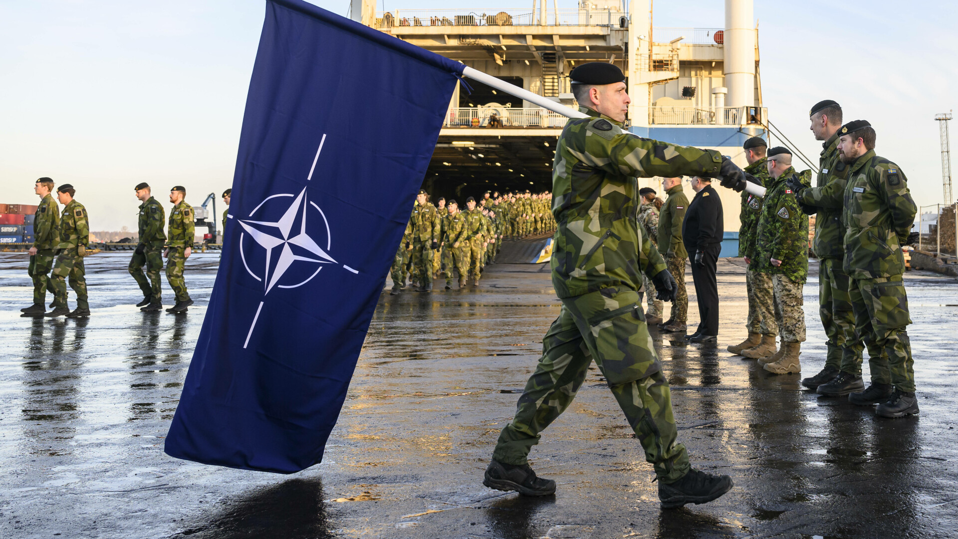 NATO se mișcă prea încet în cursa înarmării, avertizează experții britanici: „Ciclurile de inovare sunt incredibil de scurte”
