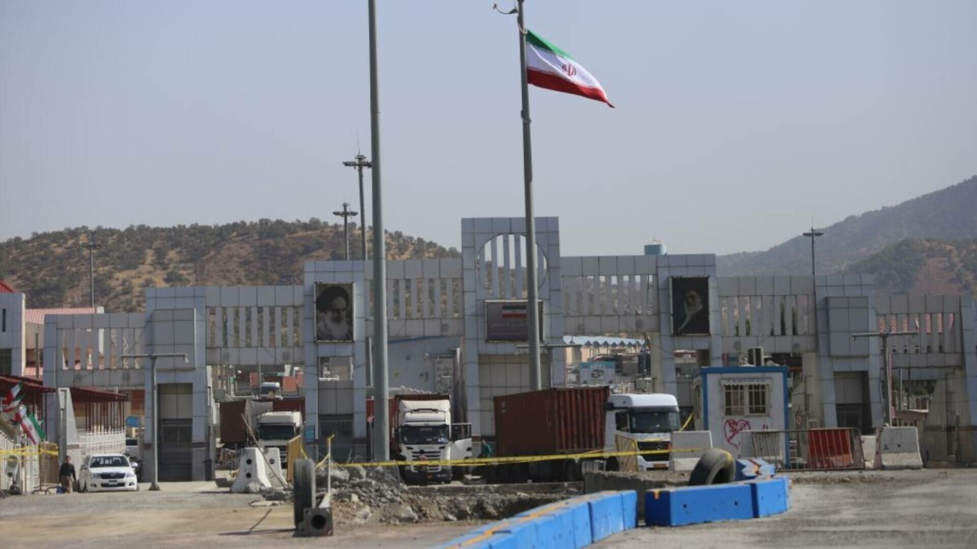 Românii și alte sute de străini încearcă să fugă din Iran. Sute de oameni, prinși la granițe: „Este foarte înfricoșător”