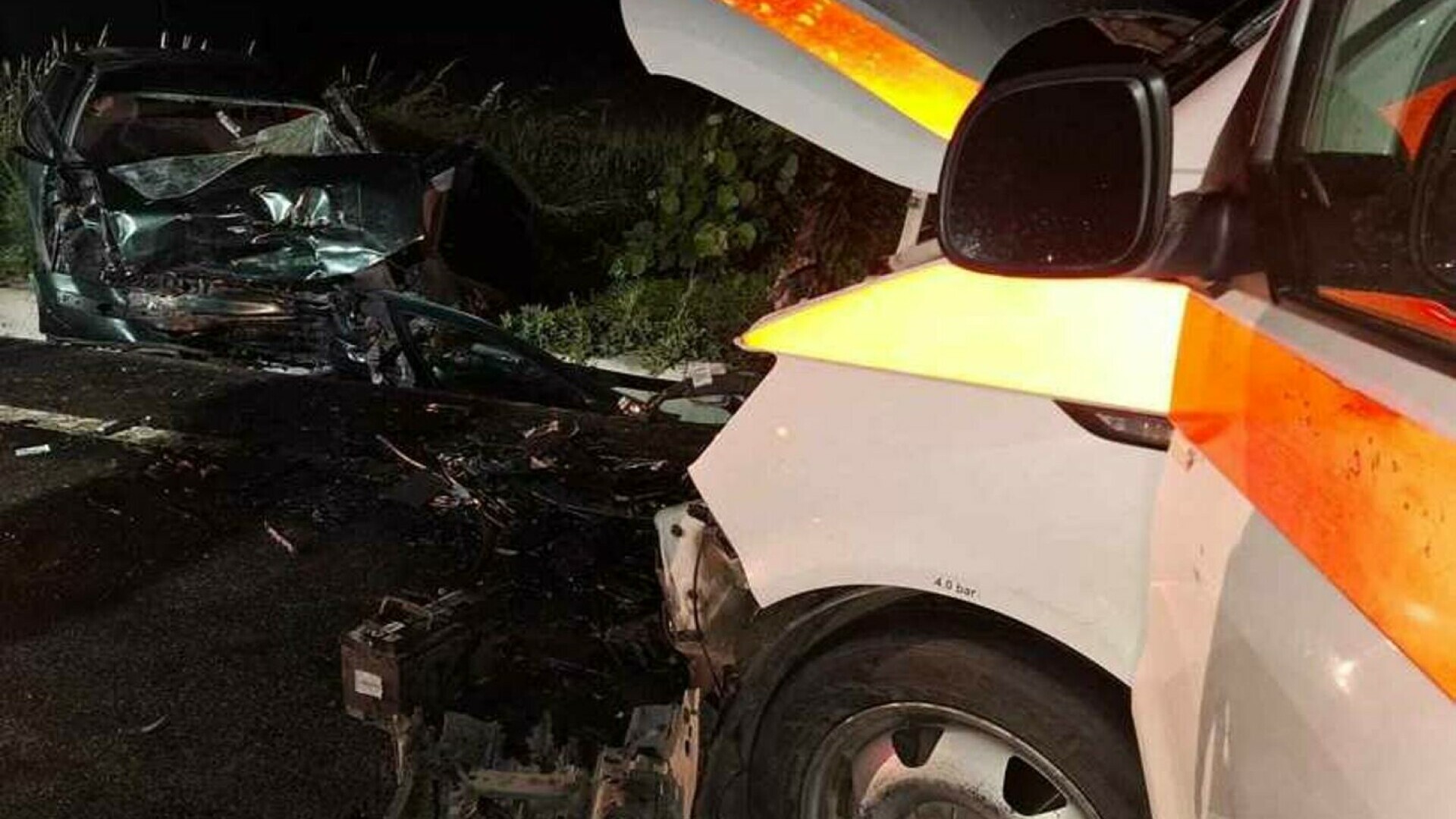 Accident grav în județul Botoșani. Doi tineri au murit pe loc, iar alte patru persoane au fost grav rănite. Ce s-a întâmplat