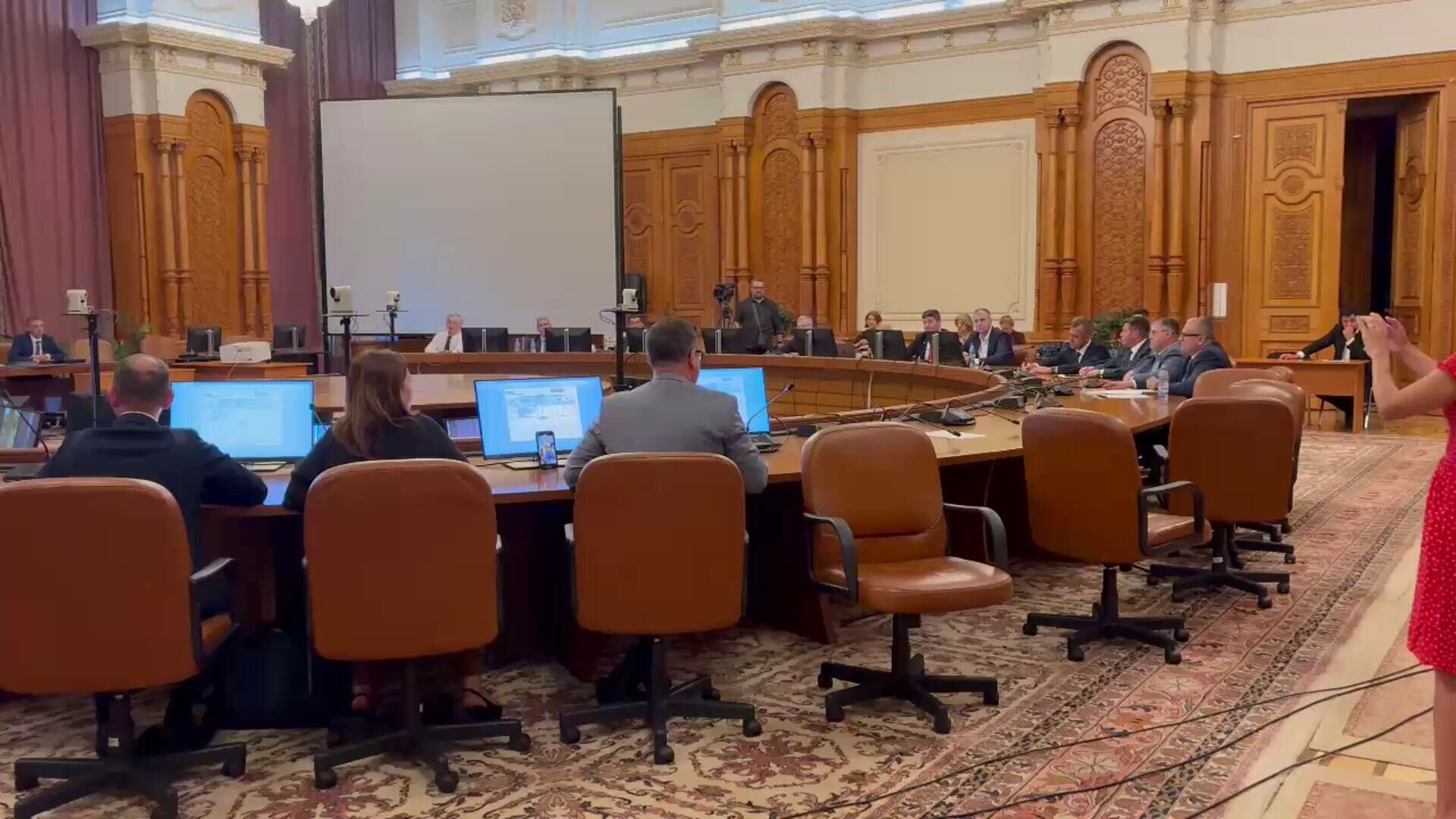 Lista candidaților pentru CCR. Propunerile pentru cele două posturi vacante de judecător. Cine îi susține