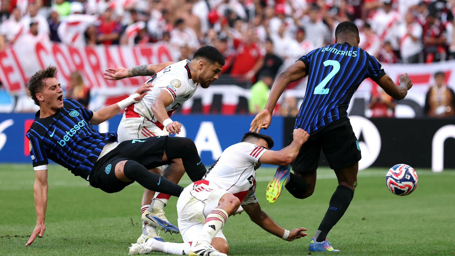 Inter, echipa lui Cristi Chivu, a câștigat grupa și s-a calificat în optimile Mondialului Cluburilor