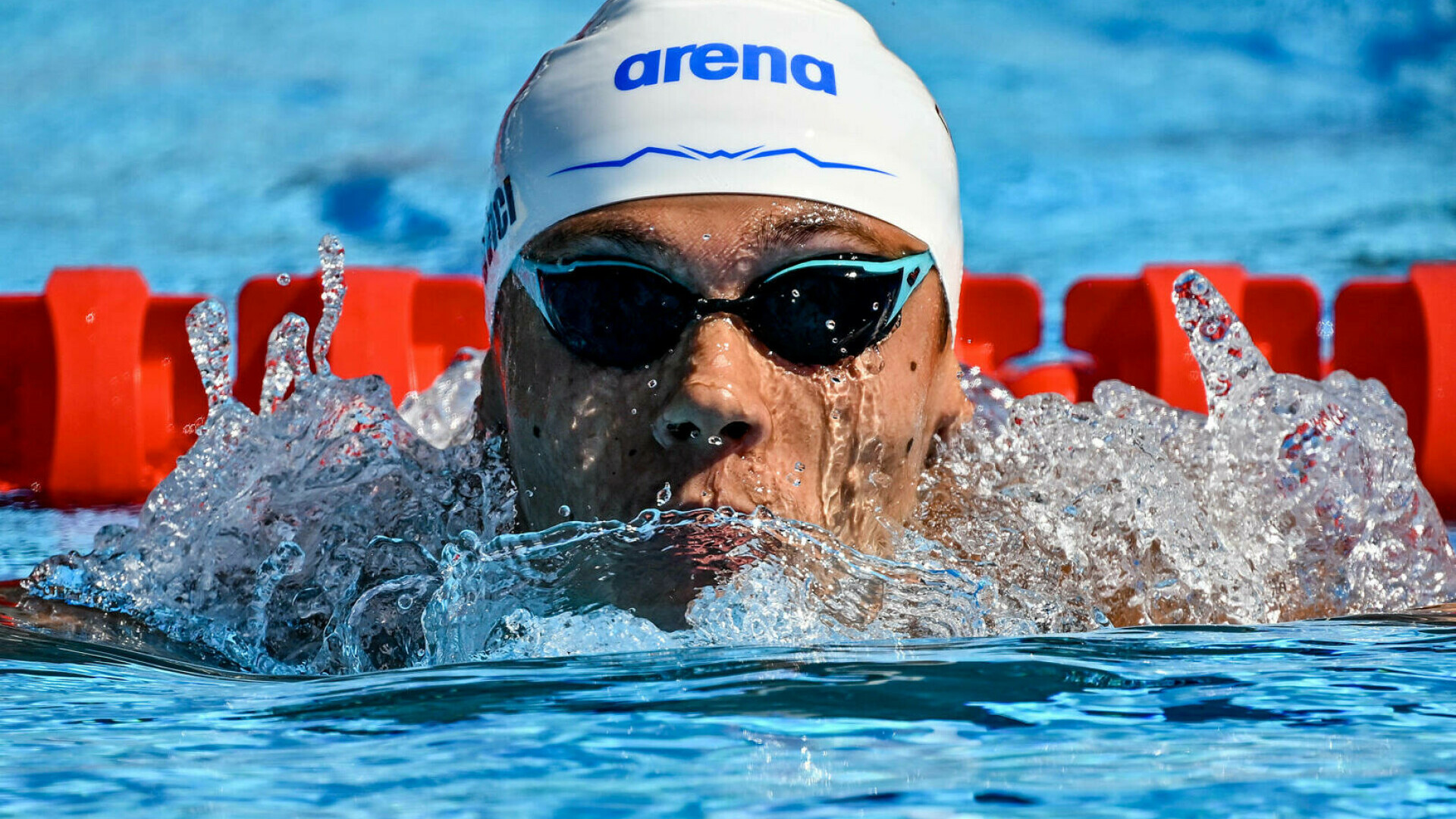 David Popovici s-a calificat în semifinalele probei de 200 de metri liber la Campionatul Mondial de Natație. Ce timp a scos