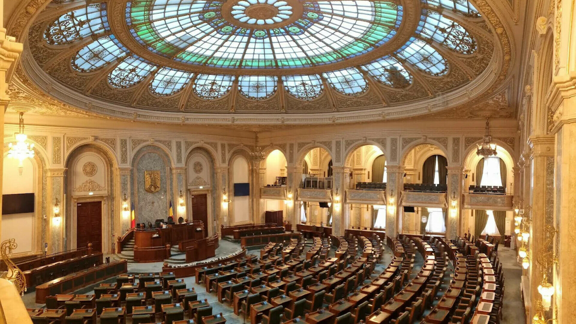 Senatul se reunește miercuri pentru a dezbate pensiile de serviciu și ordonanțele Guvernului