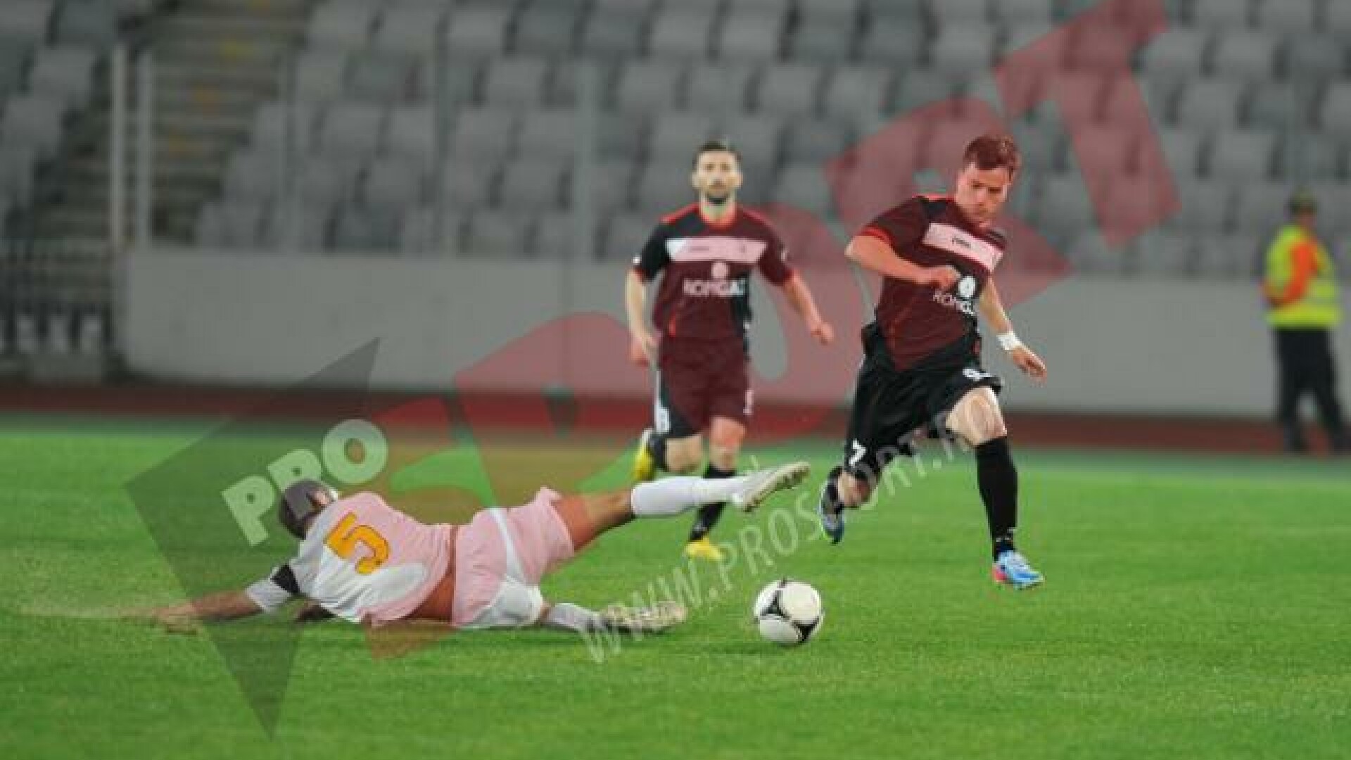 U Cluj - Gaz Metan se joaca la Targu Mures. Stadionul va fi omologat de urgenta