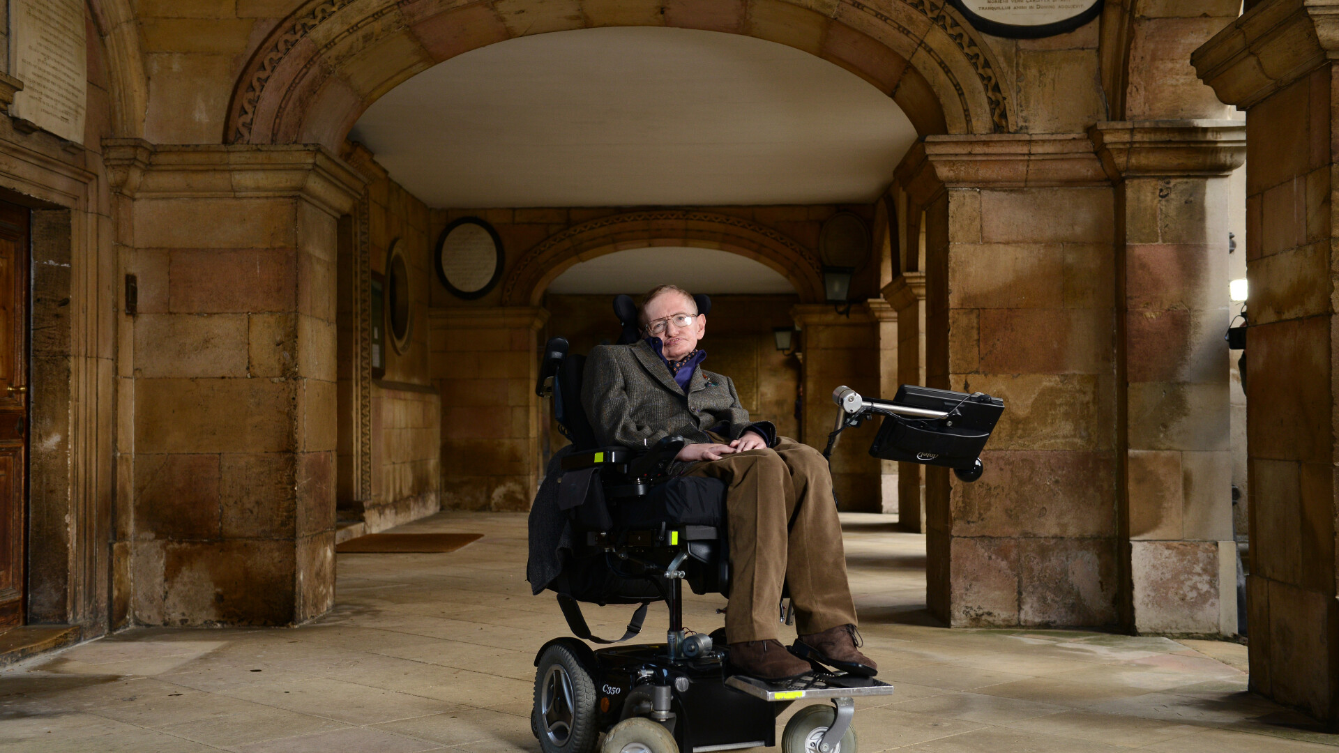 Fizicianul Stephen Hawking a murit la vârsta de 76 de ani