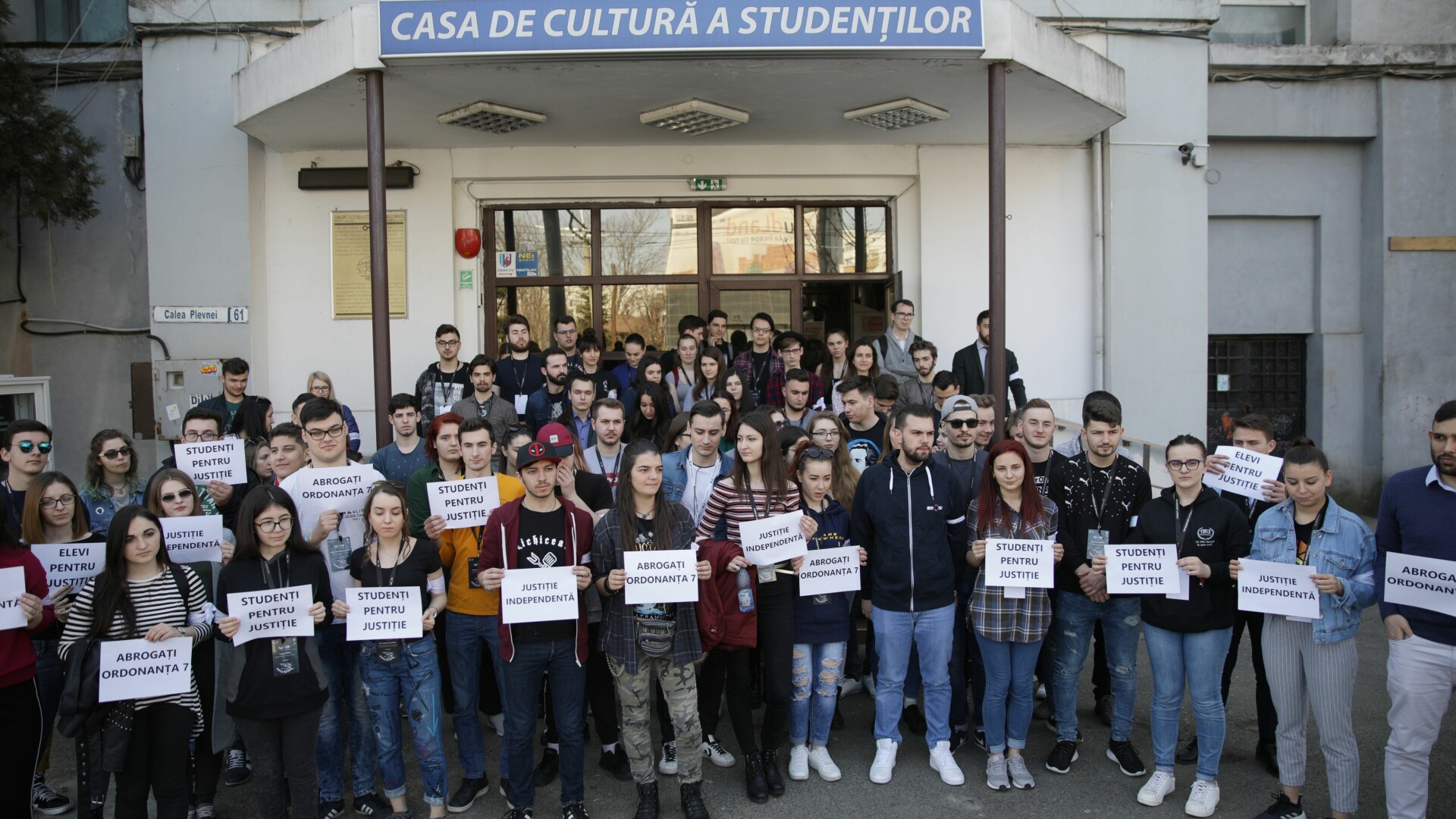 Protest al elevilor, studenților și tinerilor față de OUG 7