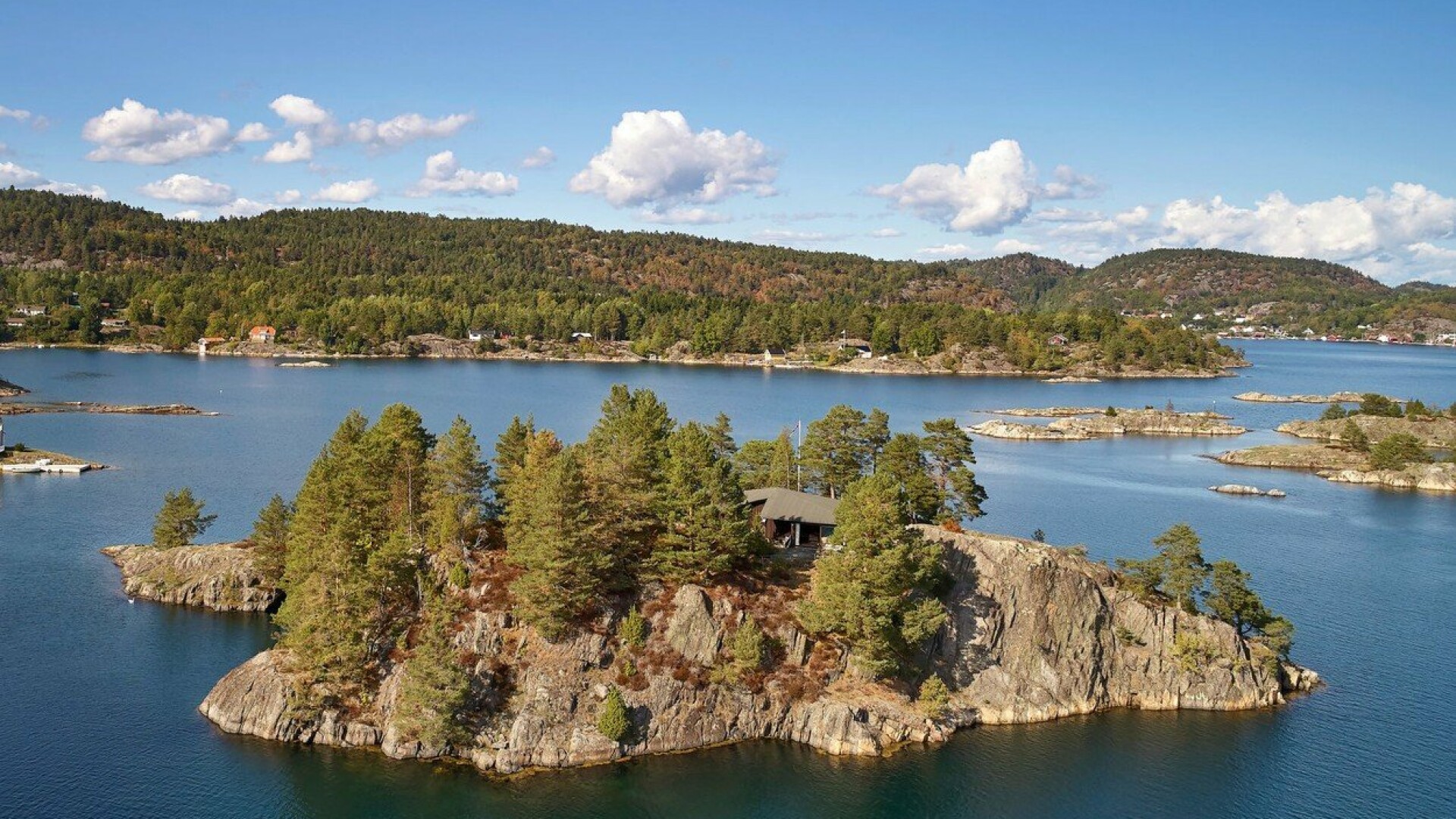 Insulă privată cu o singură casă, scoasă la vânzare în Norvegia. - 8