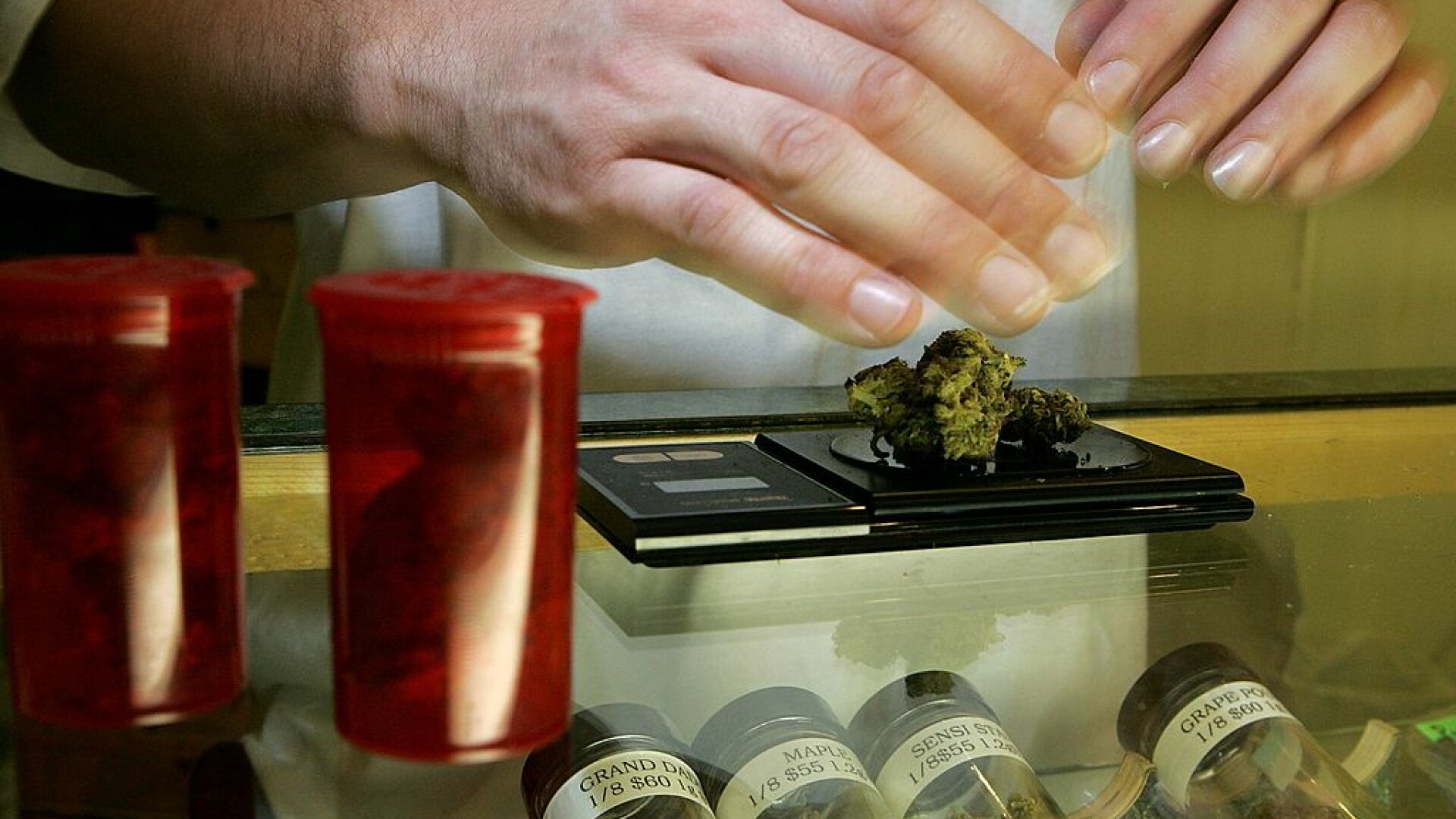 Americanii fac cozi la magazinele de marijuana: ”După ce stocurile de hârtie igienică s-au epuizat, au nevoie să se relaxeze”