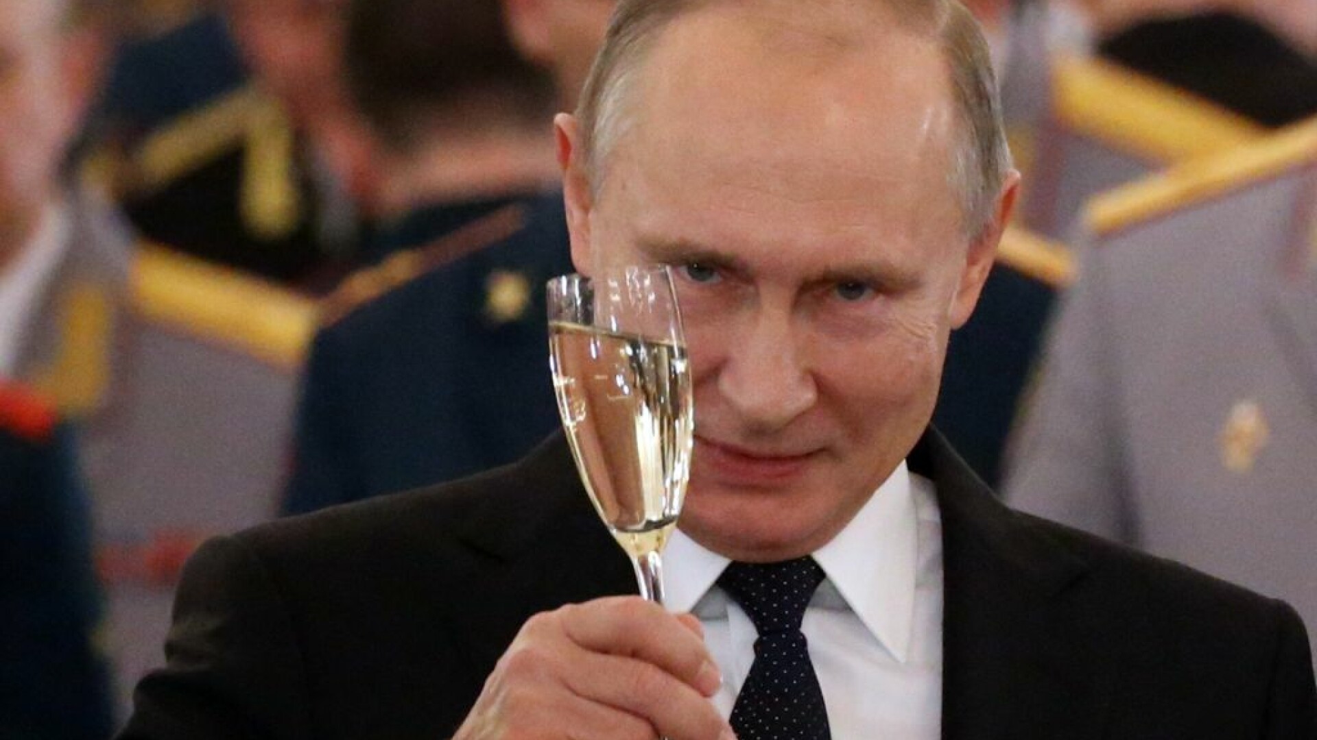 Deputaţii au adoptat legea care îi permite lui Vladimir Putin încă două mandate prezidenţiale. Câți ani va avea