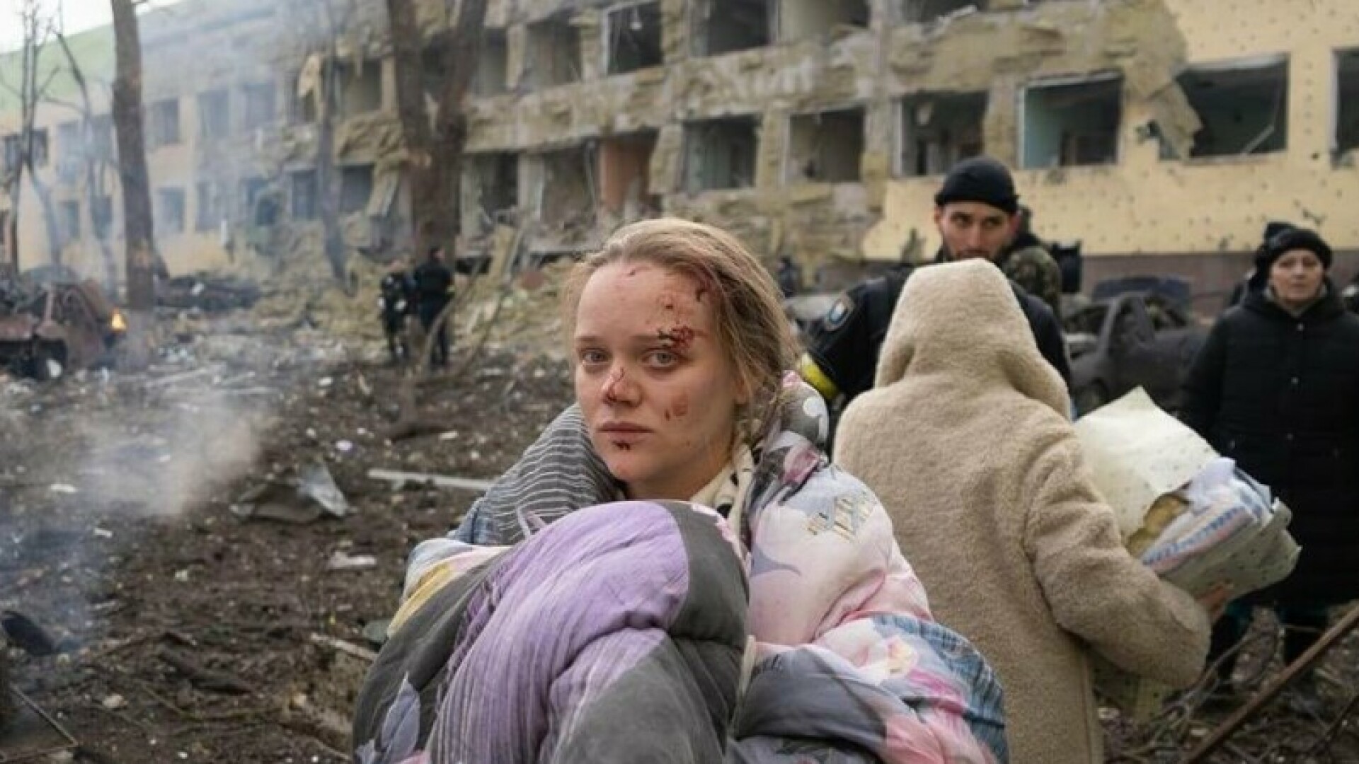 Bombardarea maternității din Mariupol este „dovada supremă a genocidului” armatei ruse, spune Volodimir Zelenski