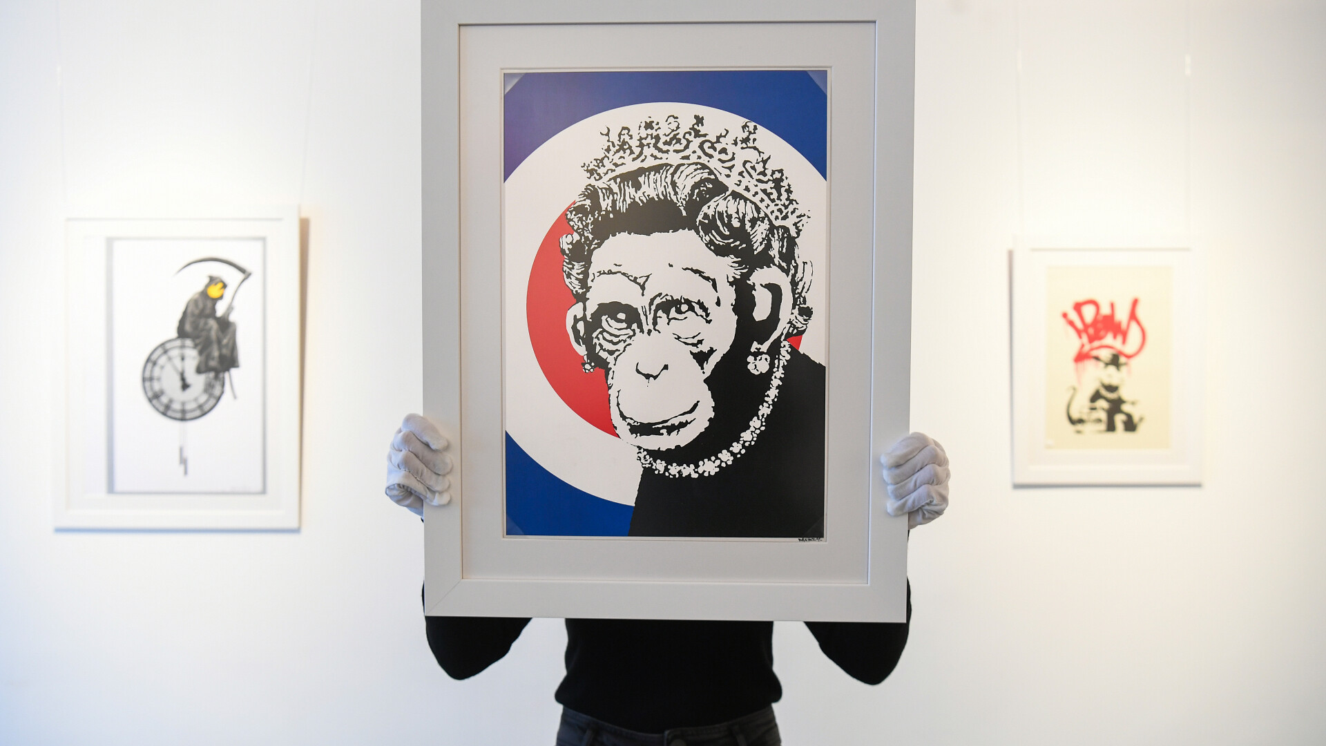 Monkey Queen Bansky