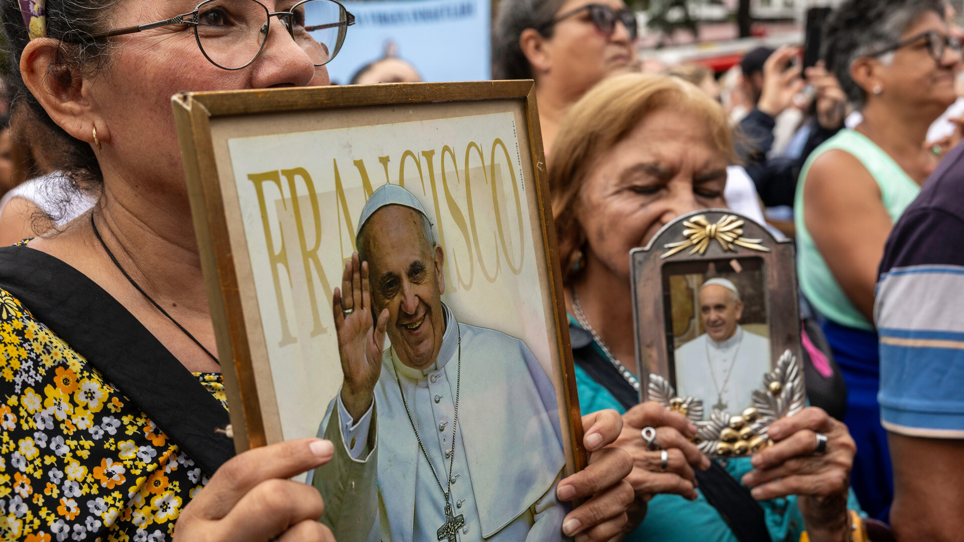 Credincioși, papa Francisc